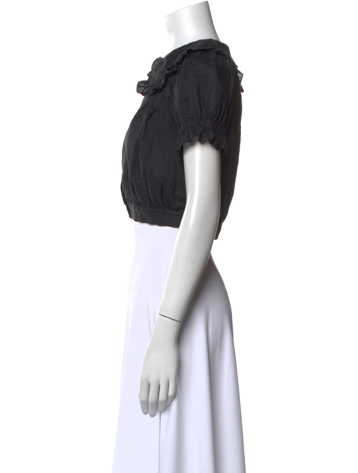 DÔEN Crew Neck Short Sleeve Crop Top