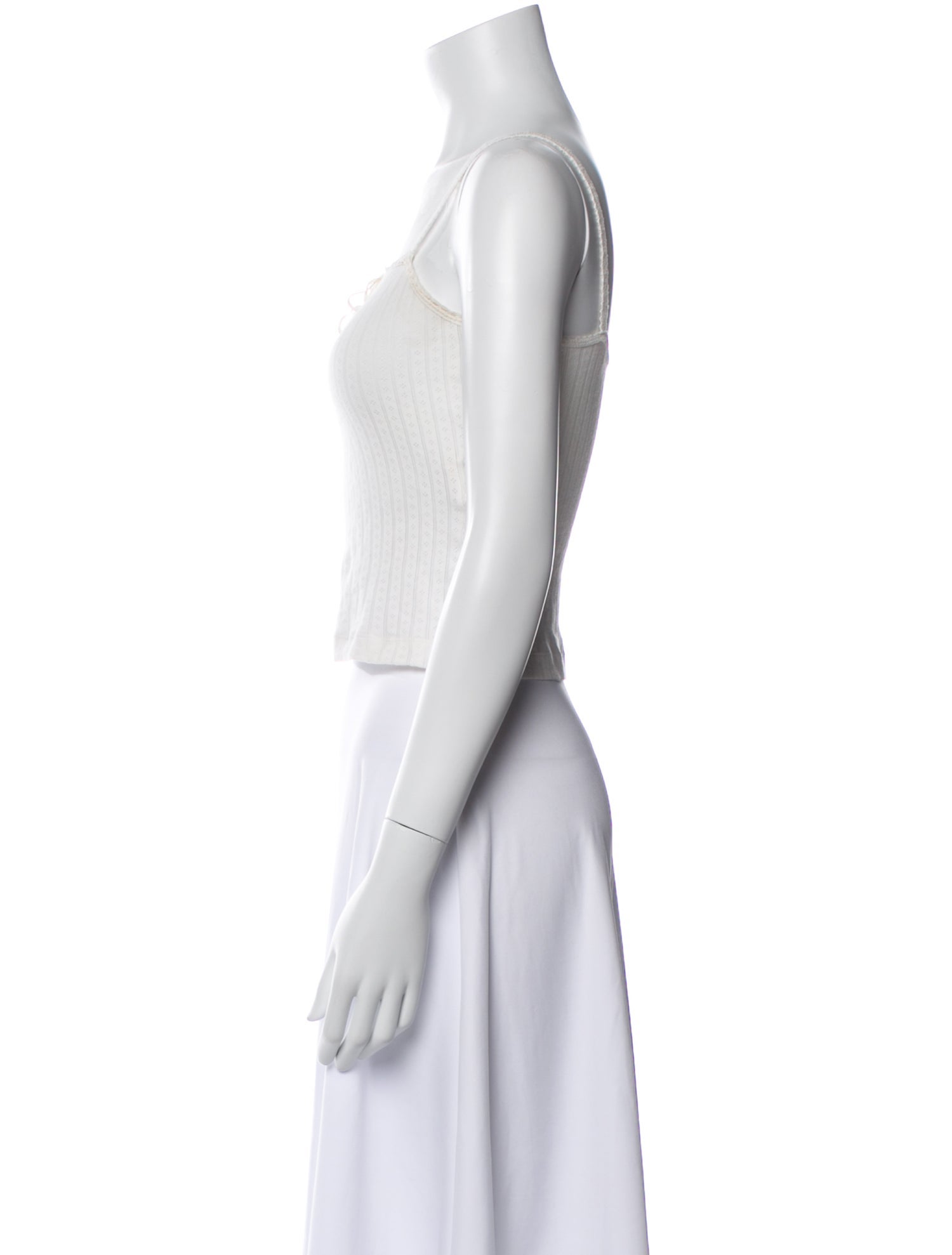 DÔEN Square Neckline Sleeveless Crop Top