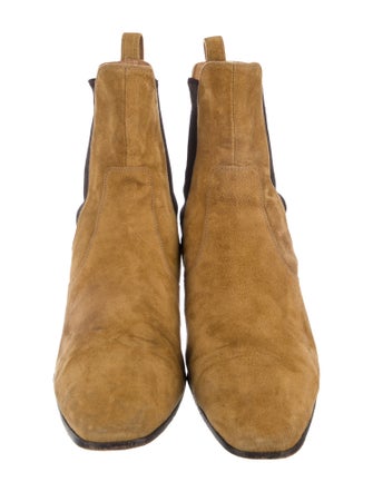 DÔEN Suede Chelsea Boots