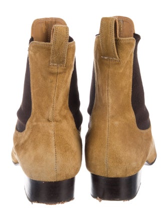 DÔEN Suede Chelsea Boots