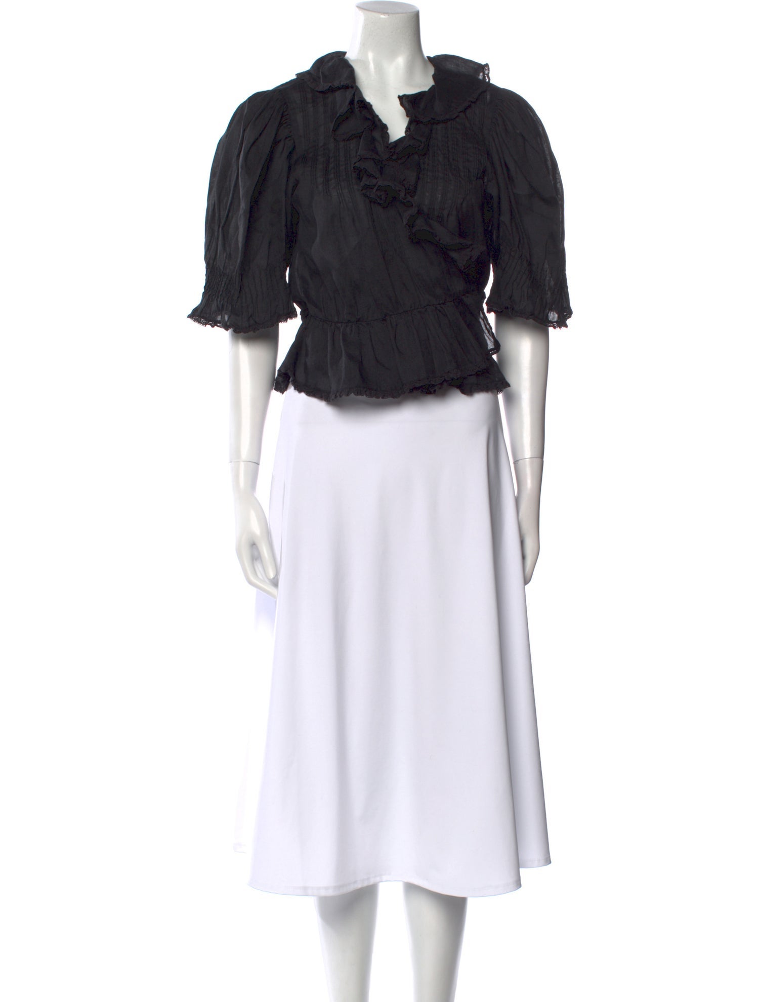 DÔEN V-Neck Three-Quarter Sleeve Blouse