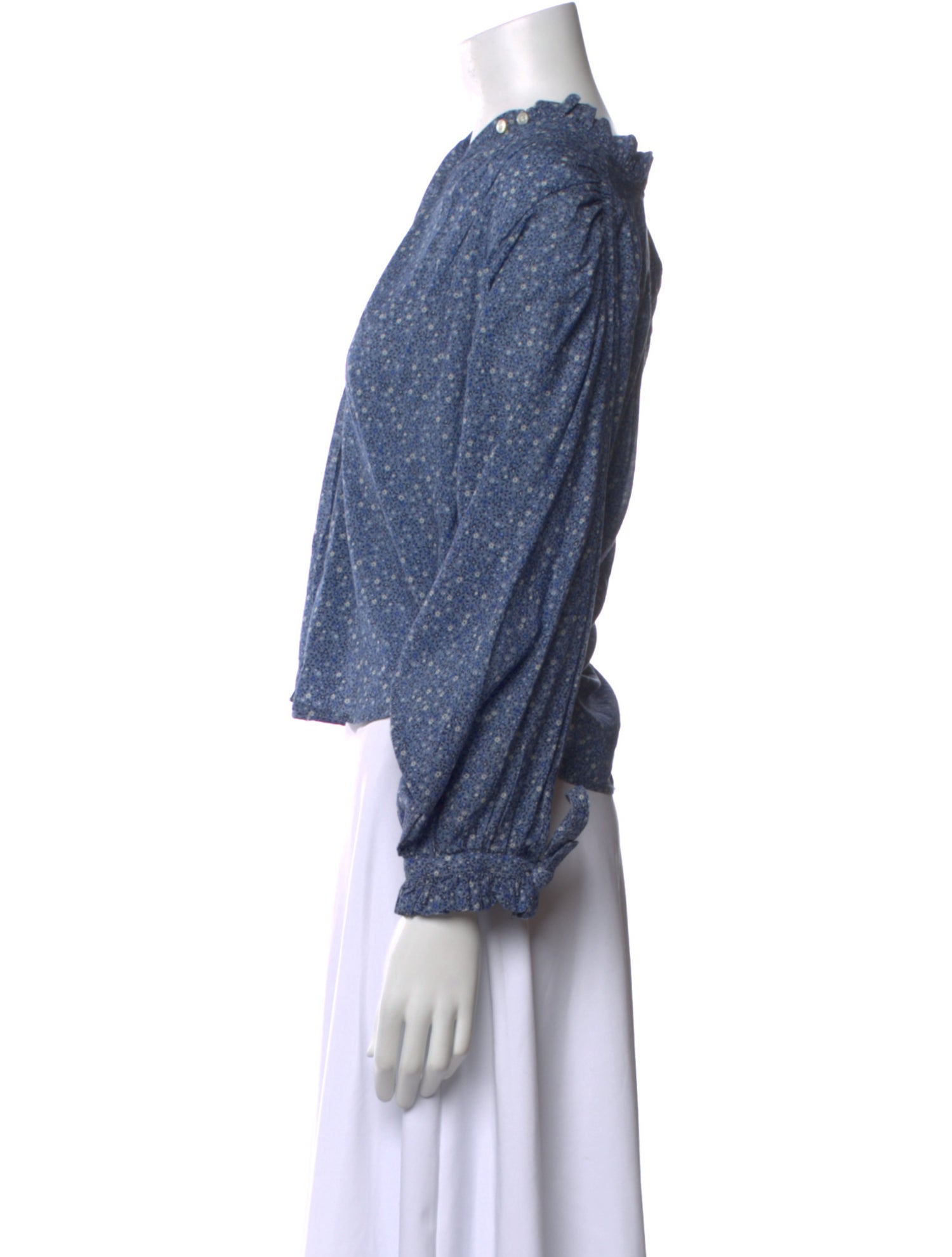 DÔEN Mock Neck Three-Quarter Sleeve Crop Top