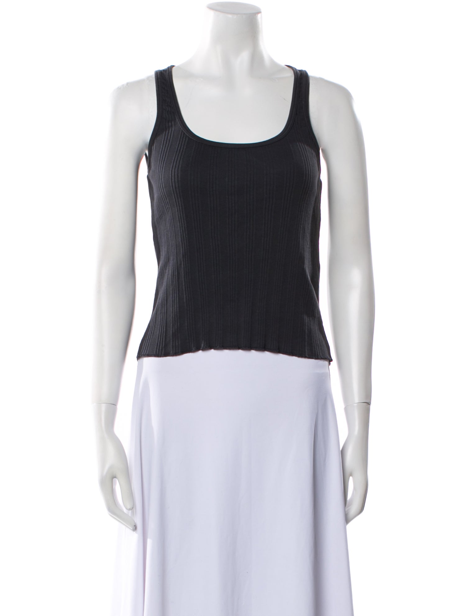 DÔEN Scoop Neck Sleeveless Top