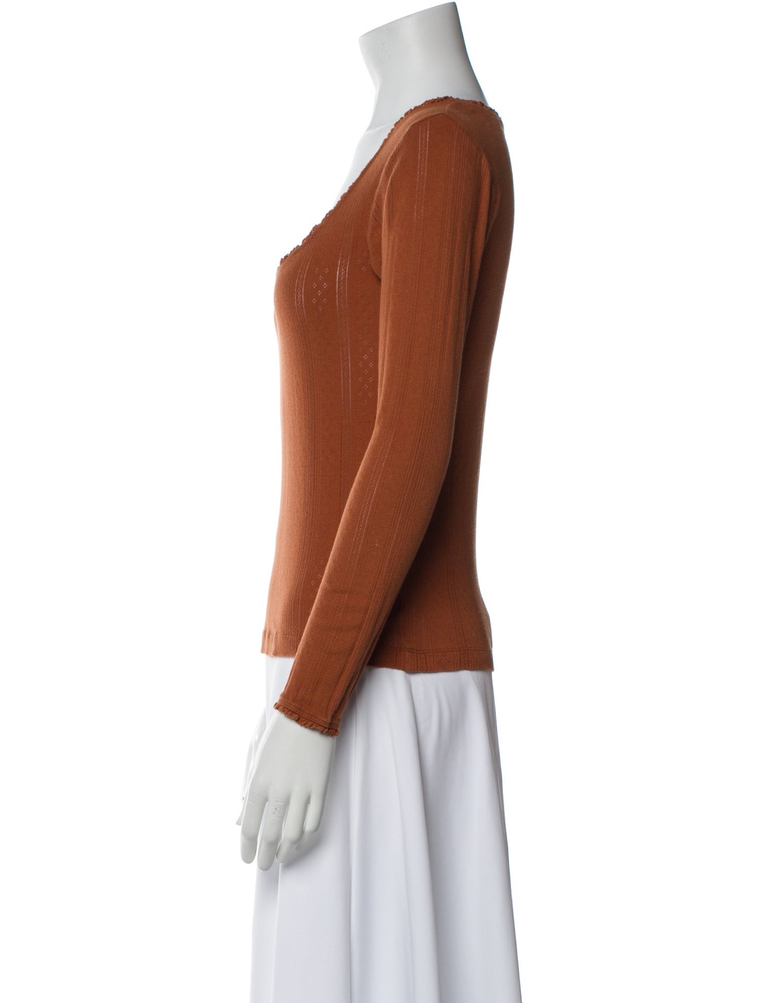 DÔEN Scoop Neck Long Sleeve Top