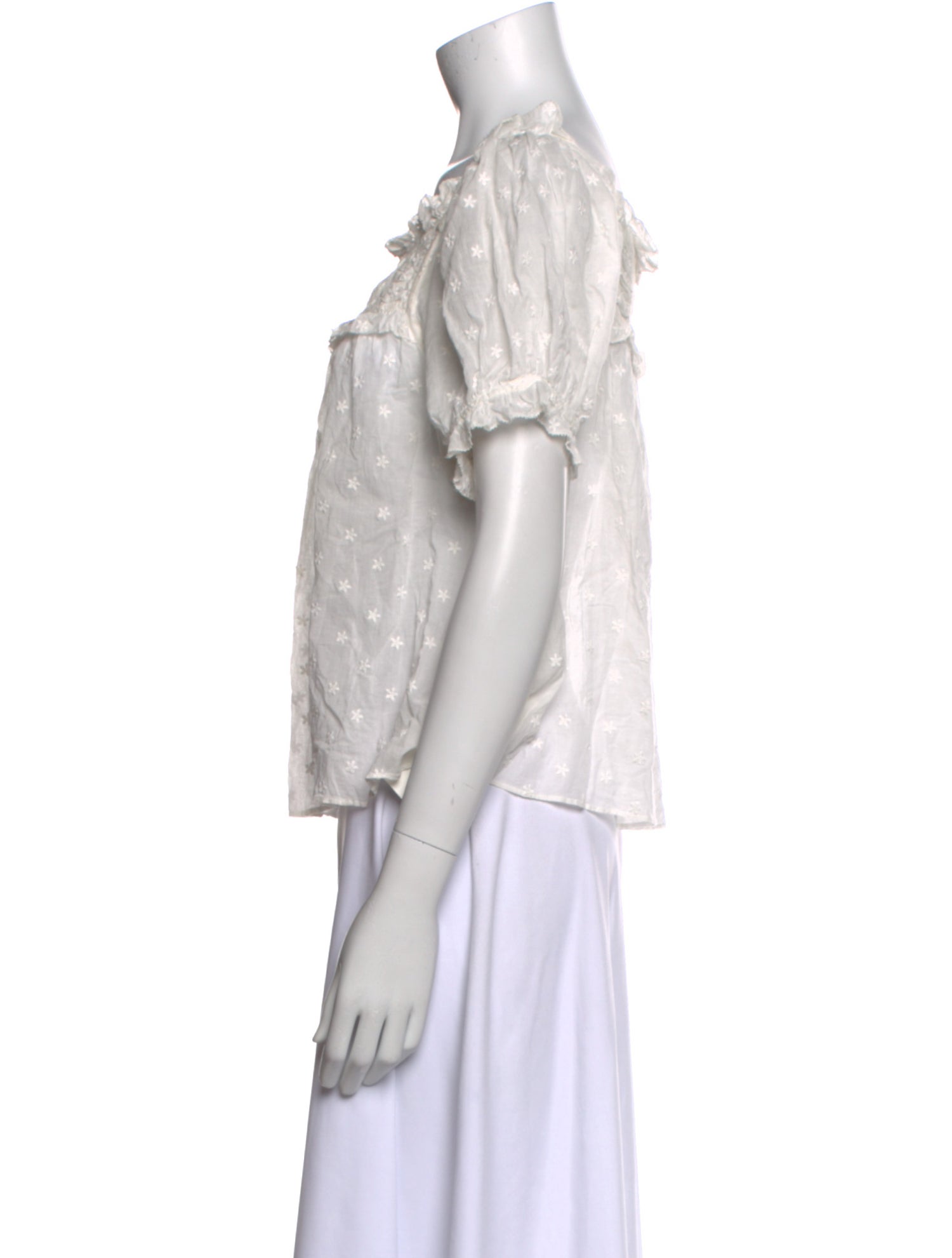 DÔEN Lace Pattern Square Neckline Blouse