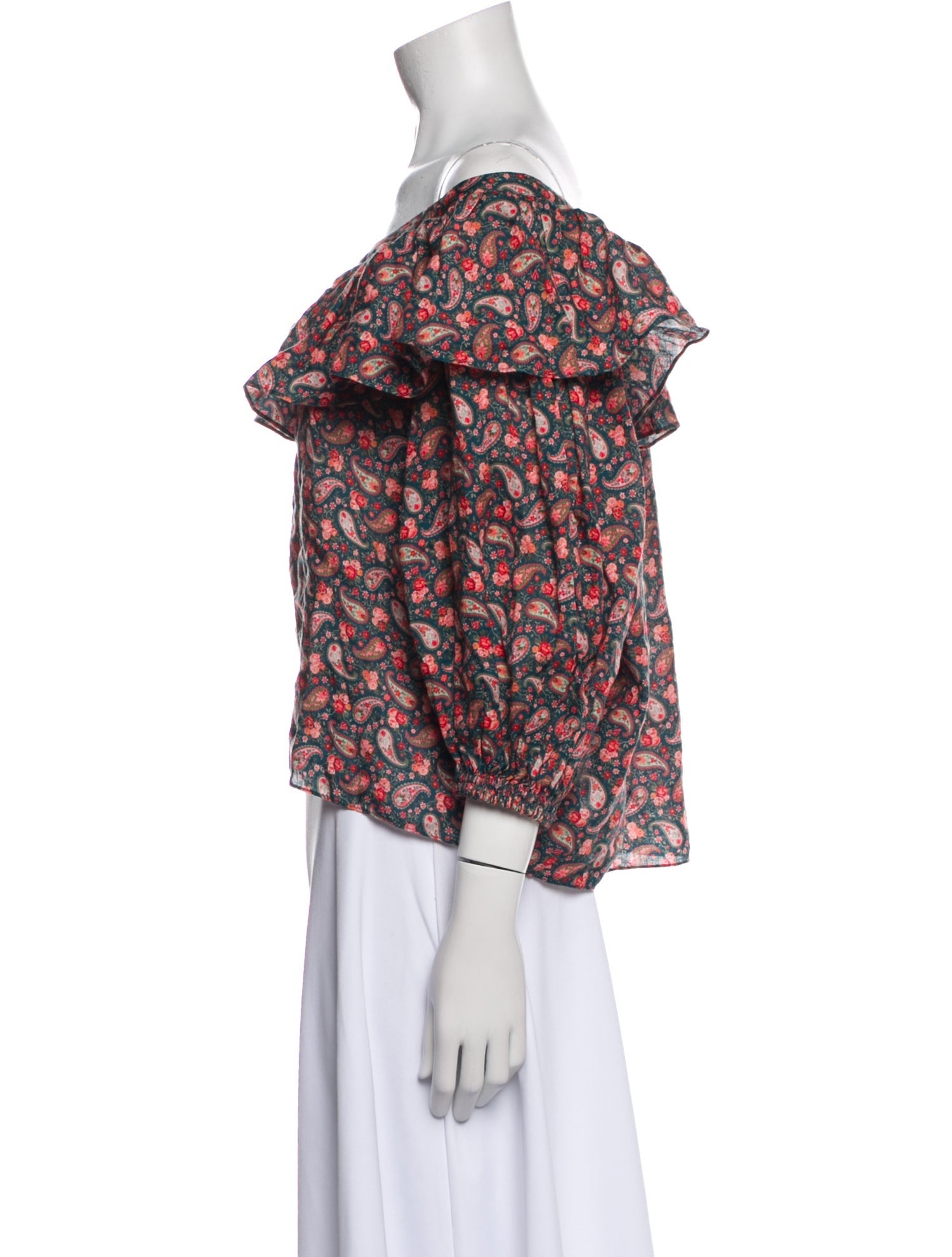 DÔEN Floral Print Off-The-Shoulder Crop Top