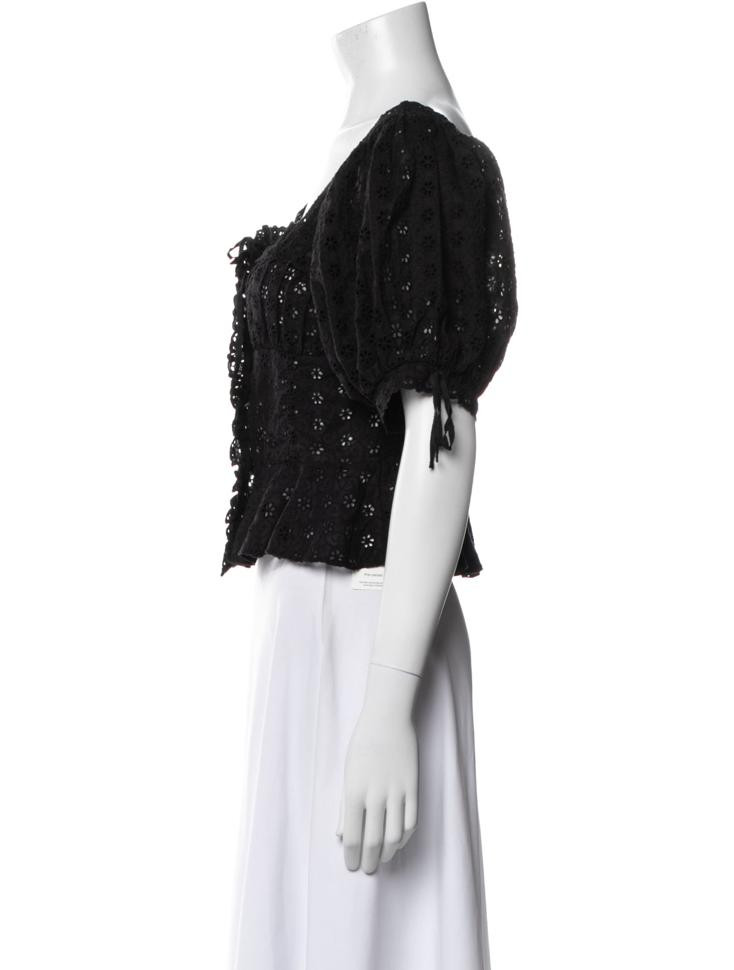 DÔEN Square Neckline Short Sleeve Crop Top