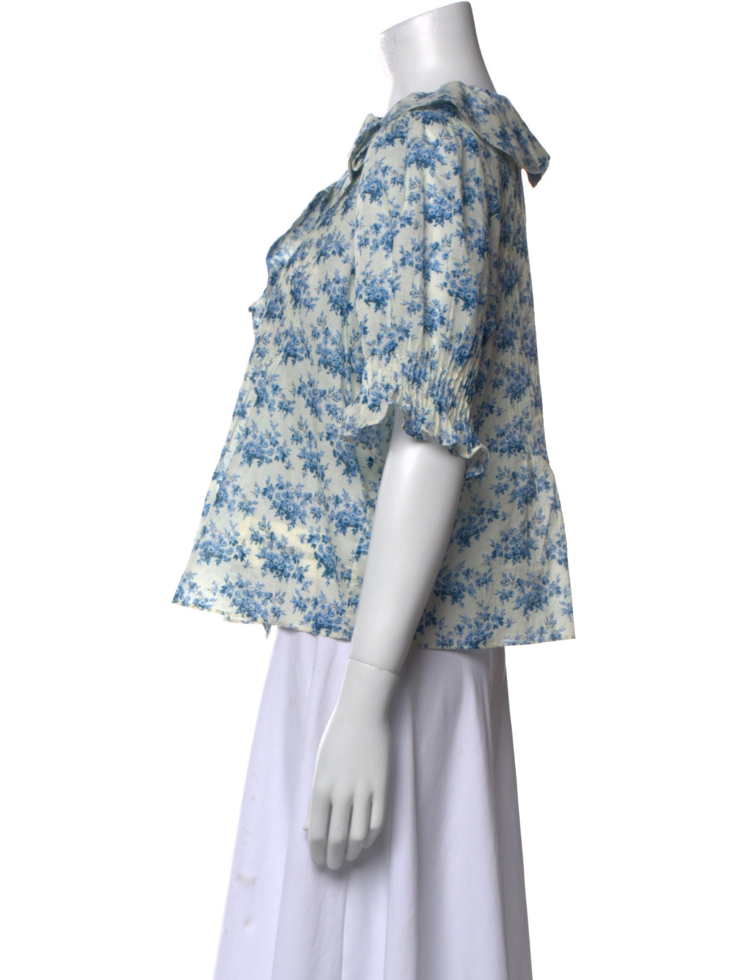 DÔEN Floral Print V-Neck Blouse