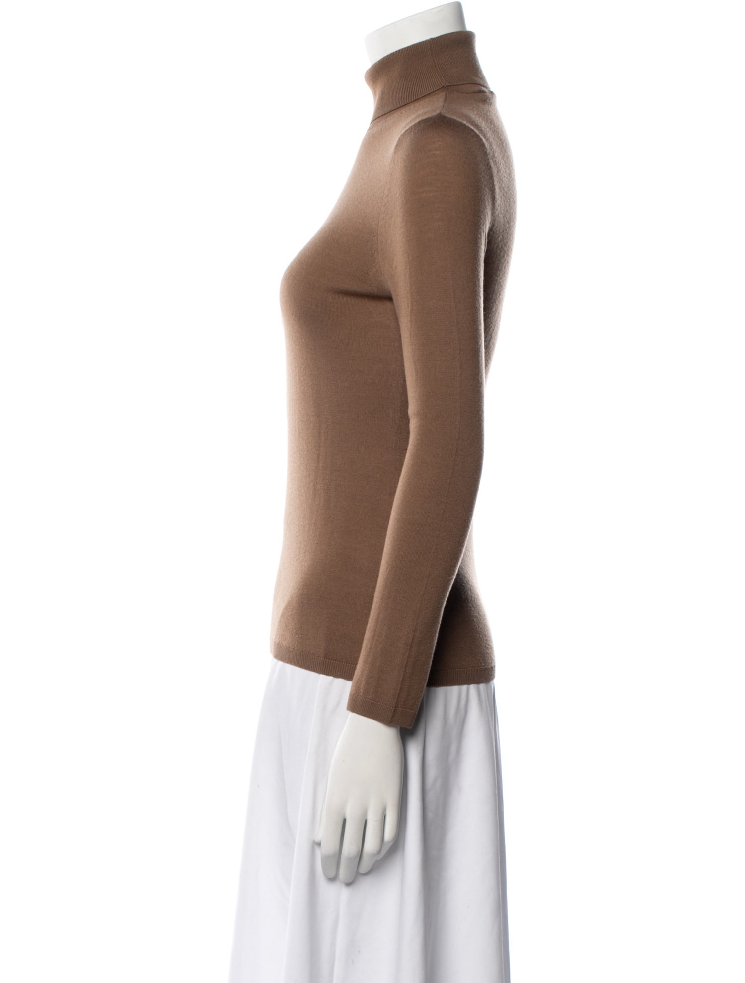 DÔEN Merino Wool Turtleneck Sweater