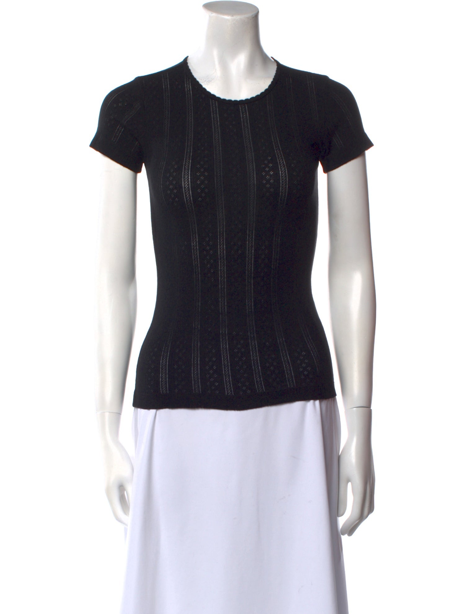 DÔEN Crew Neck Short Sleeve T-Shirt