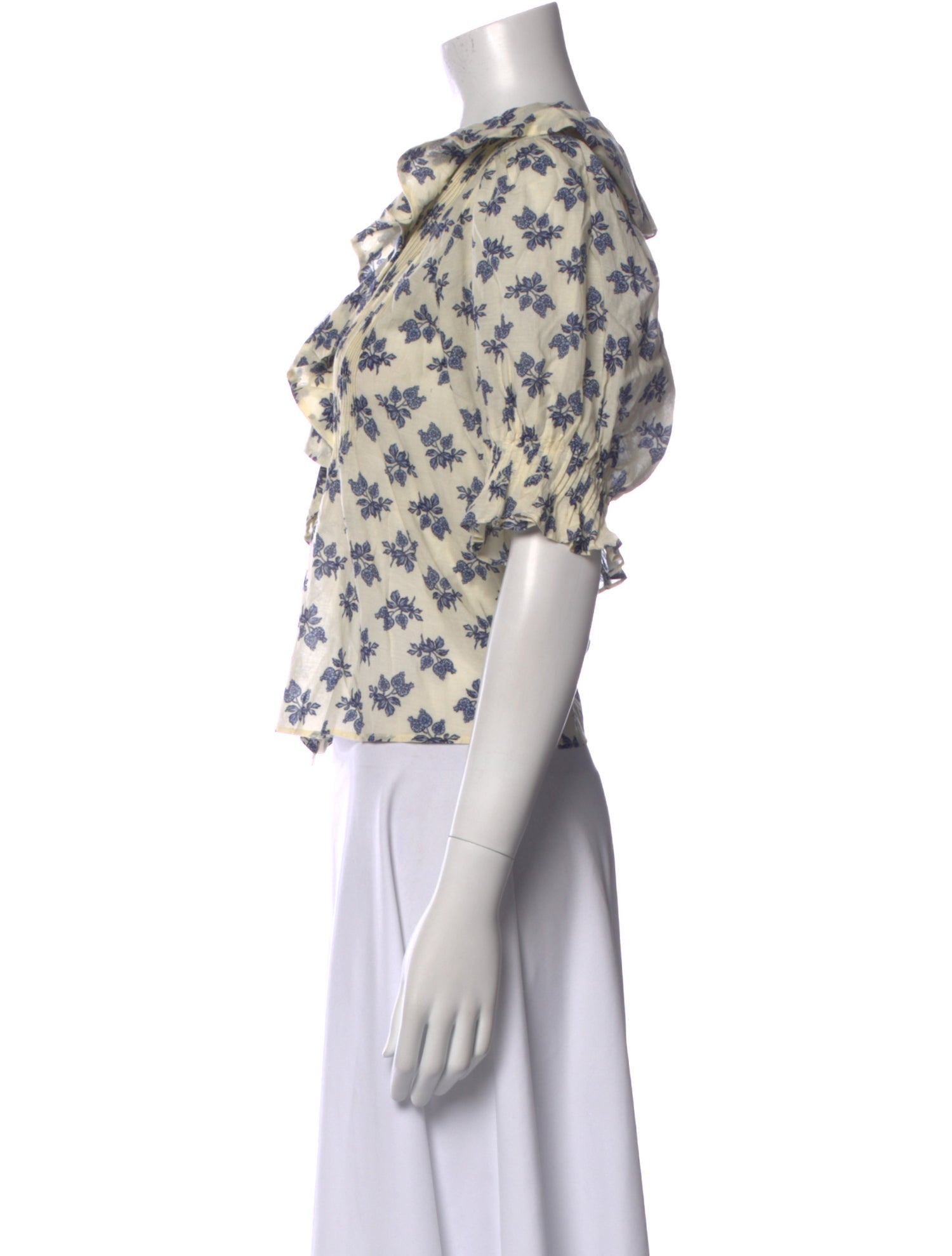 DÔEN Floral Print V-Neck Crop Top