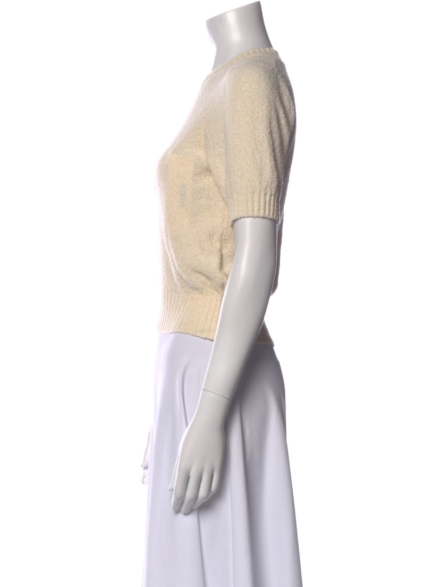 DÔEN Crew Neck Short Sleeve Crop Top