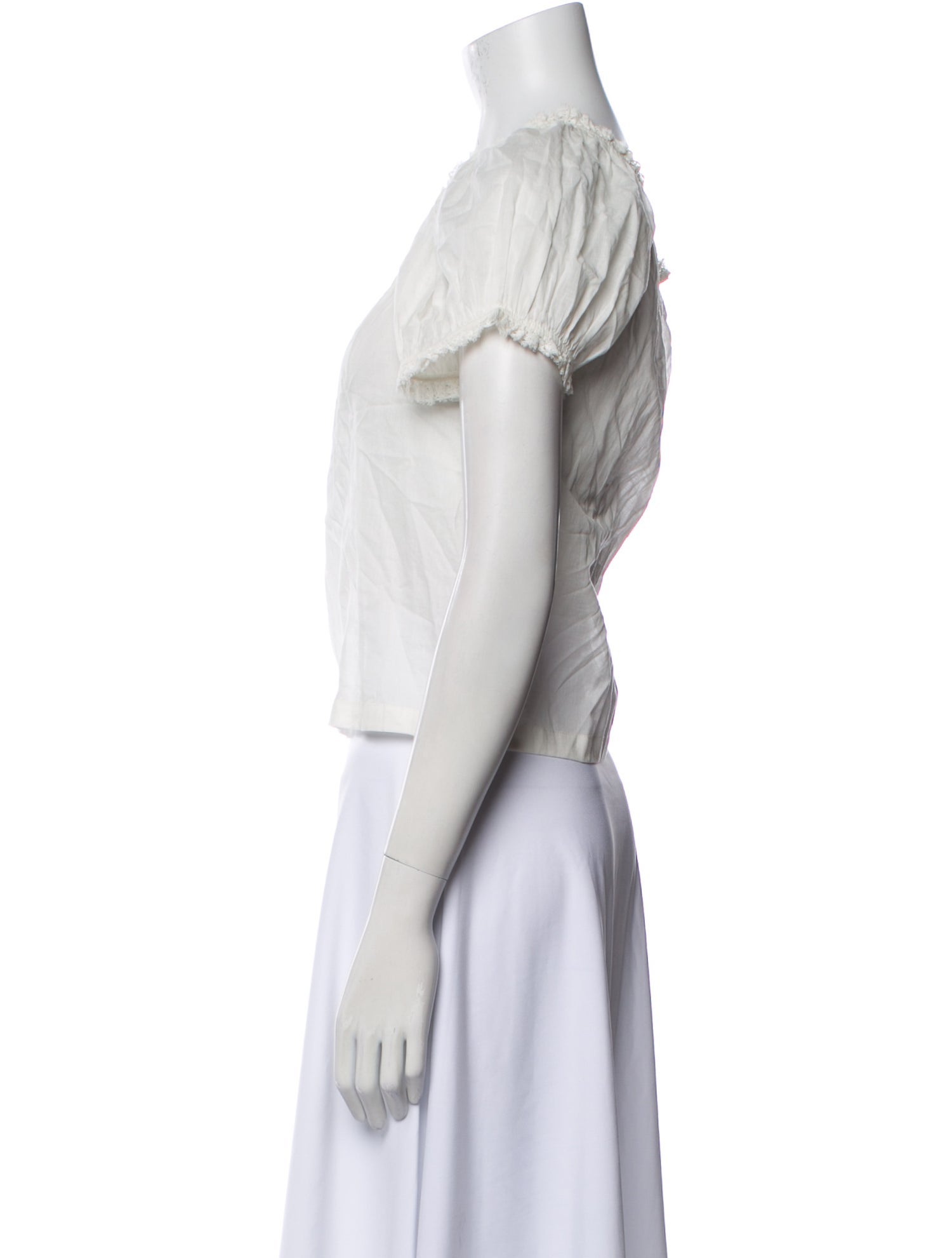 DÔEN Square Neckline Short Sleeve Crop Top