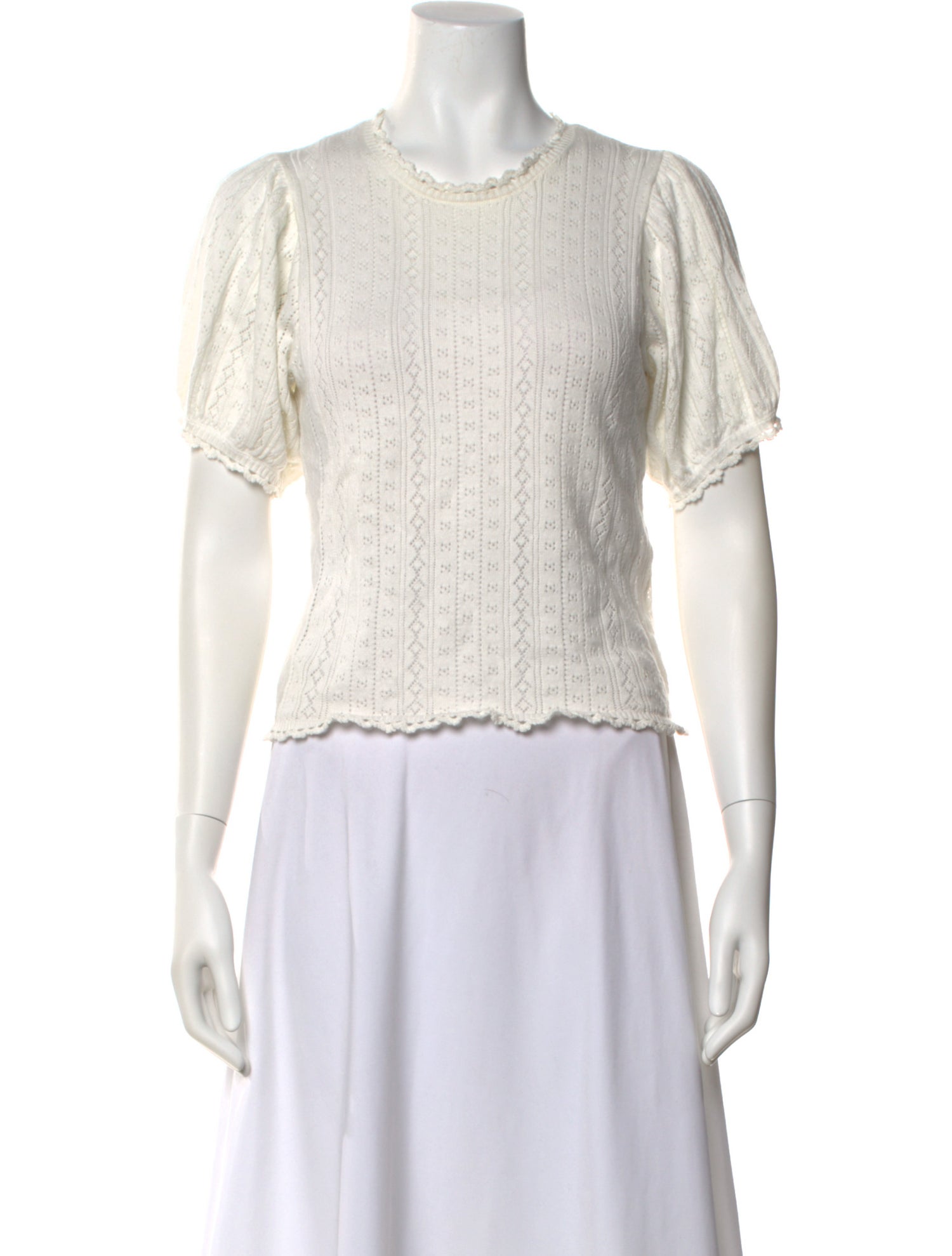 DÔEN Crew Neck Short Sleeve Crop Top