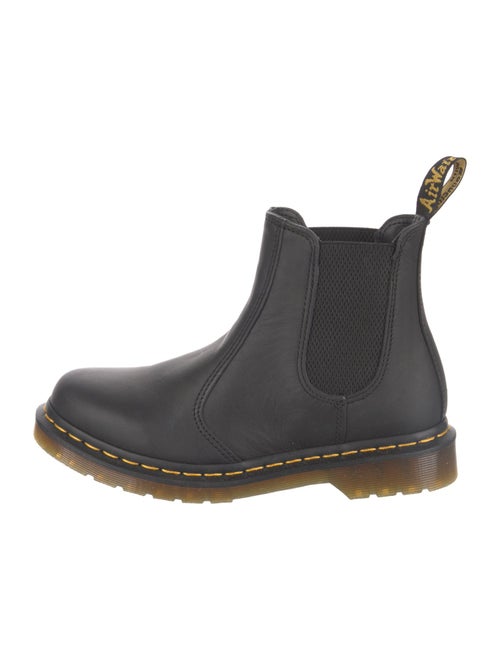 Dr. Martens 2976 Leather Chelsea Boots