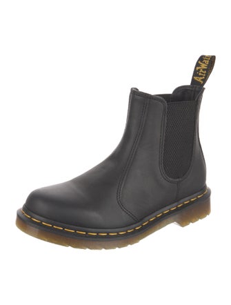 Dr. Martens 2976 Leather Chelsea Boots