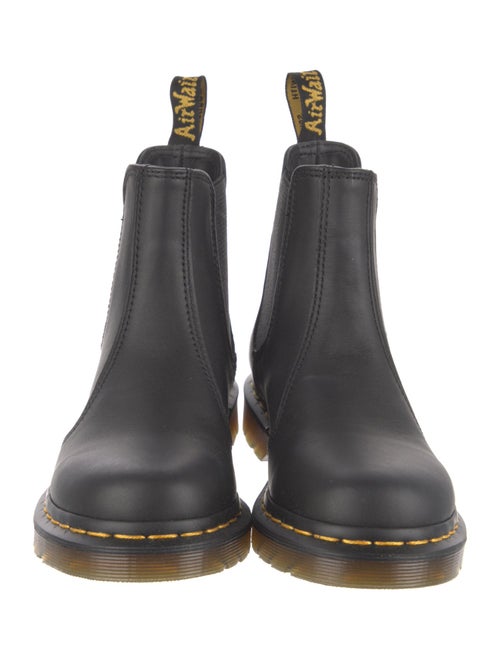Dr. Martens 2976 Leather Chelsea Boots