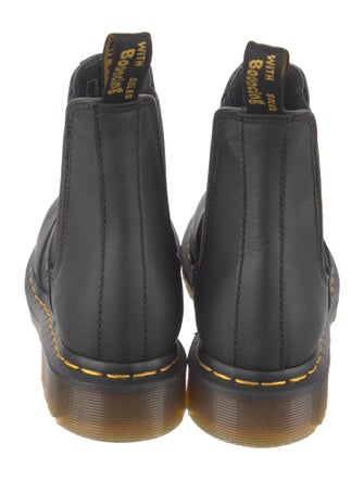 Dr. Martens 2976 Leather Chelsea Boots