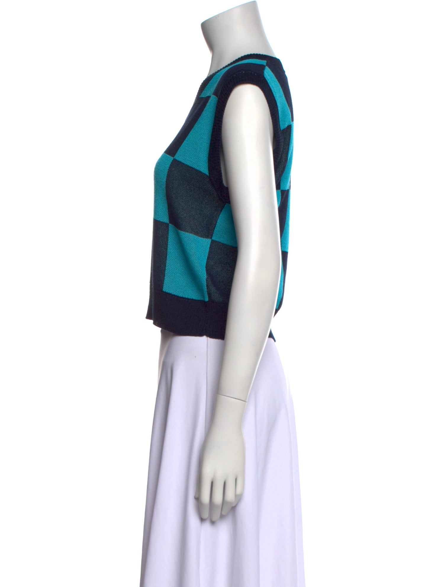 Elzinga Plaid Print V-Neck Sweater