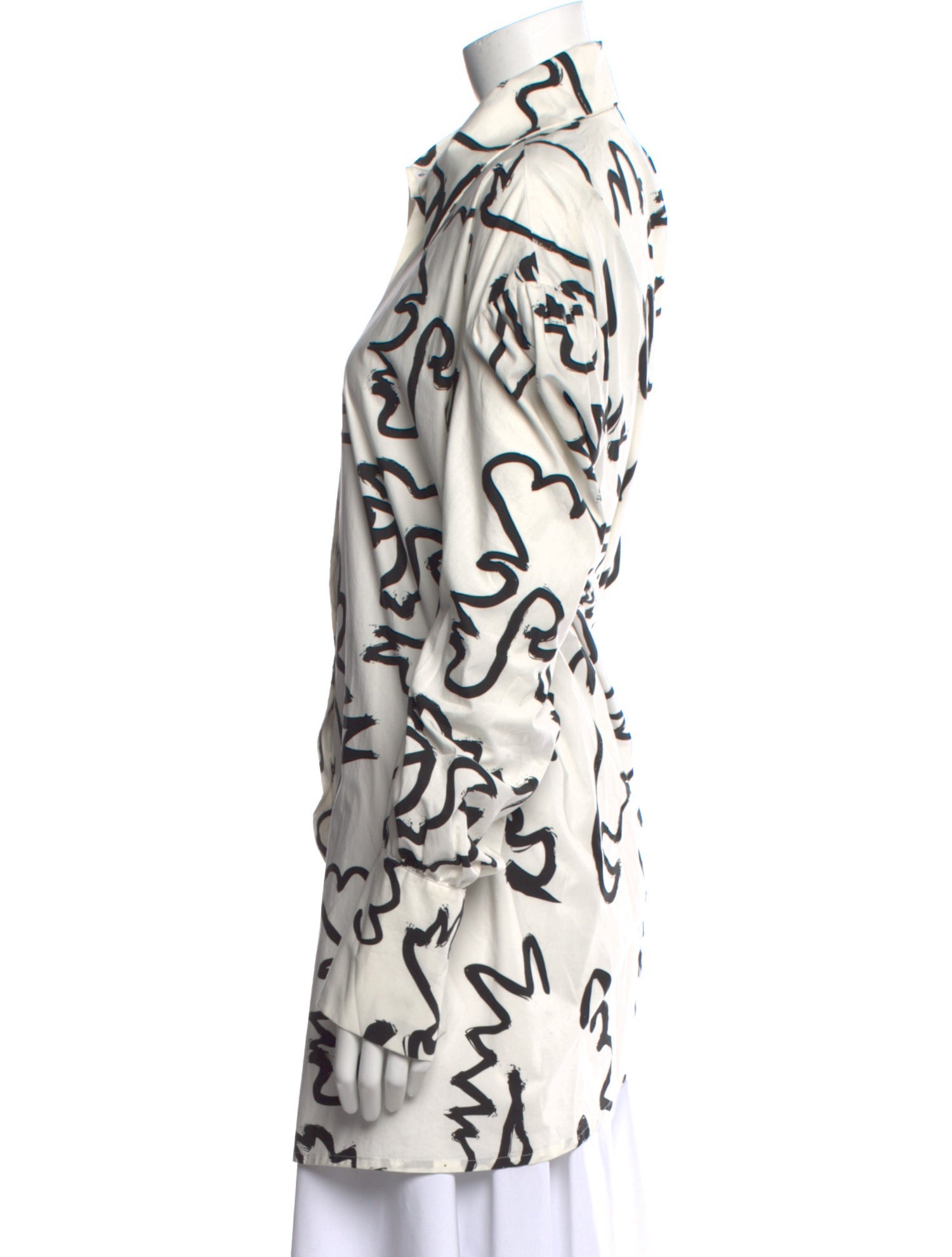 Elzinga Graphic Print Long Sleeve Button-Up Top