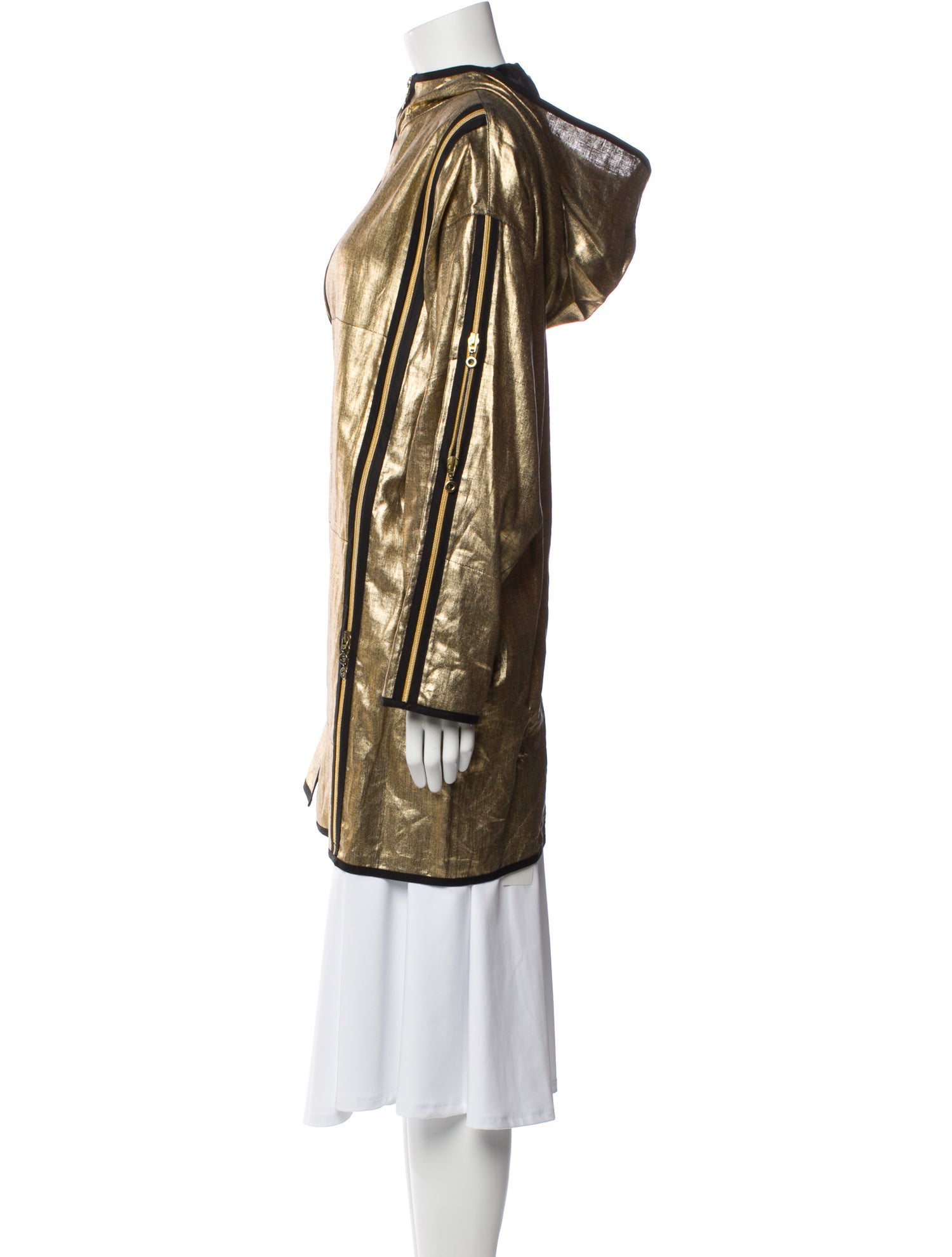 Et Dieu Crea La Femme Coat