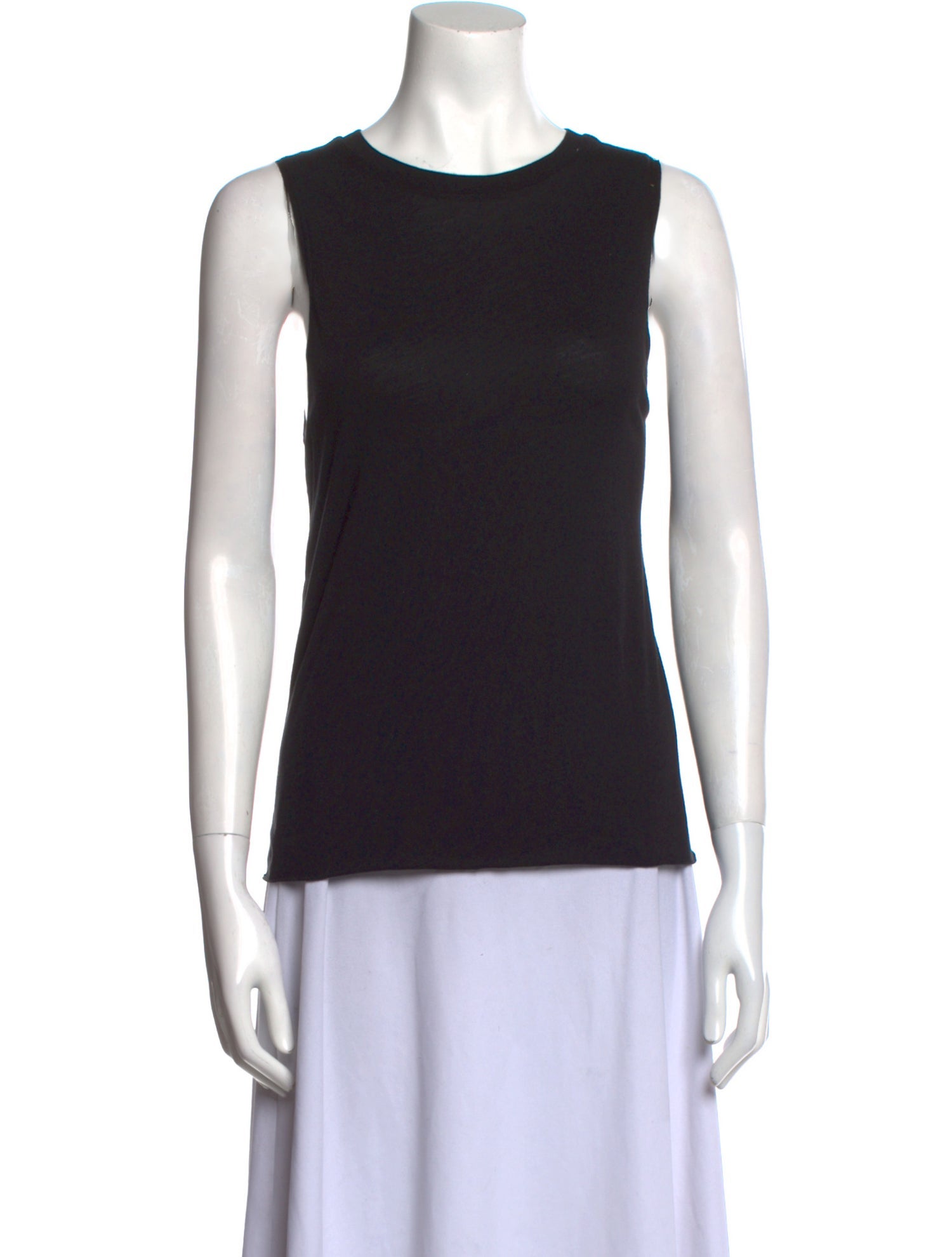 Éterne Crew Neck Sleeveless Top