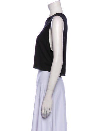 Éterne Crew Neck Sleeveless Crop Top