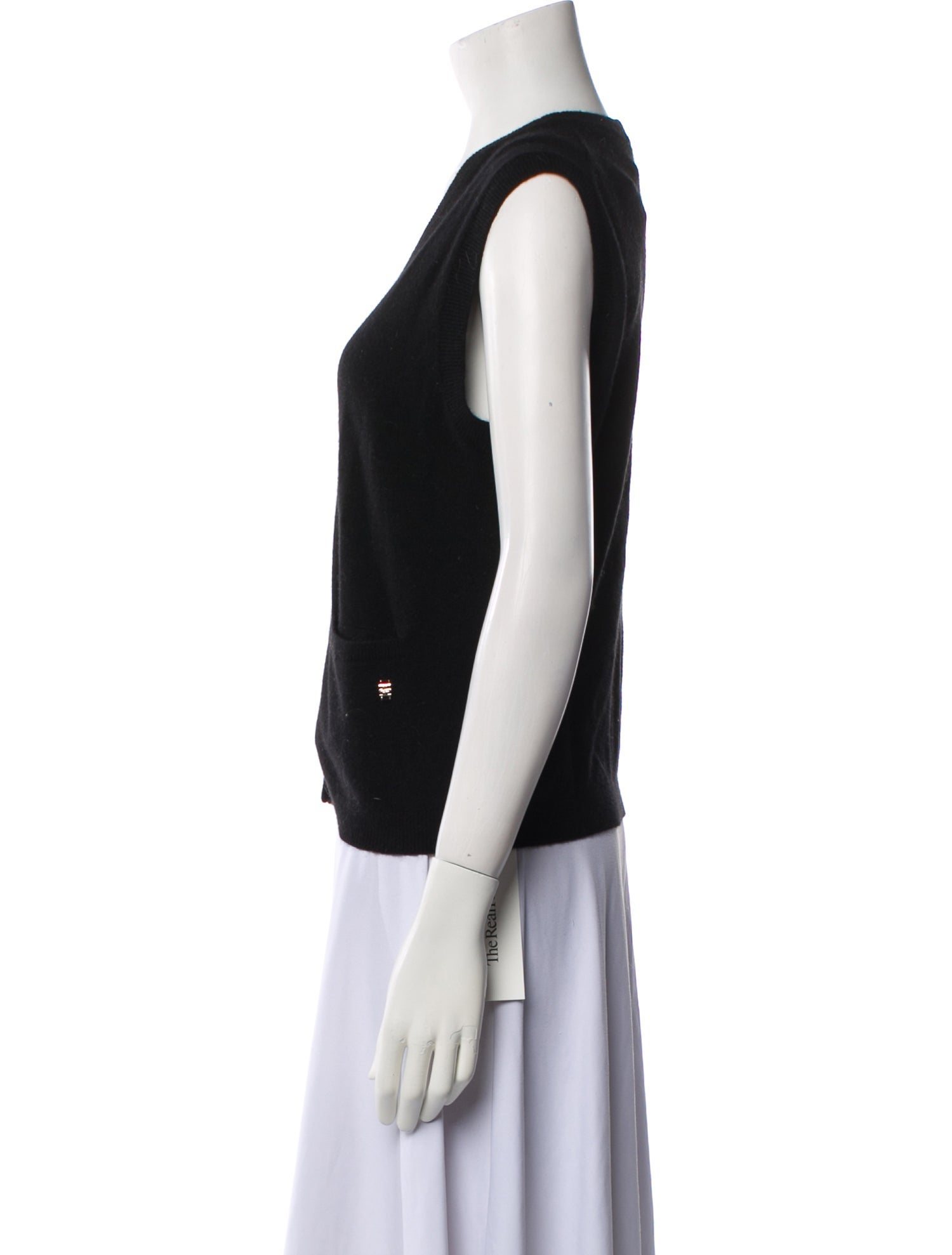 Éterne Cashmere V-Neck Sweater w/ Tags