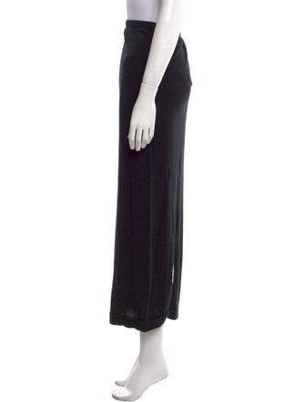 Éterne Cashmere Midi Length Skirt