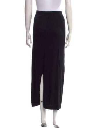 Éterne Cashmere Midi Length Skirt