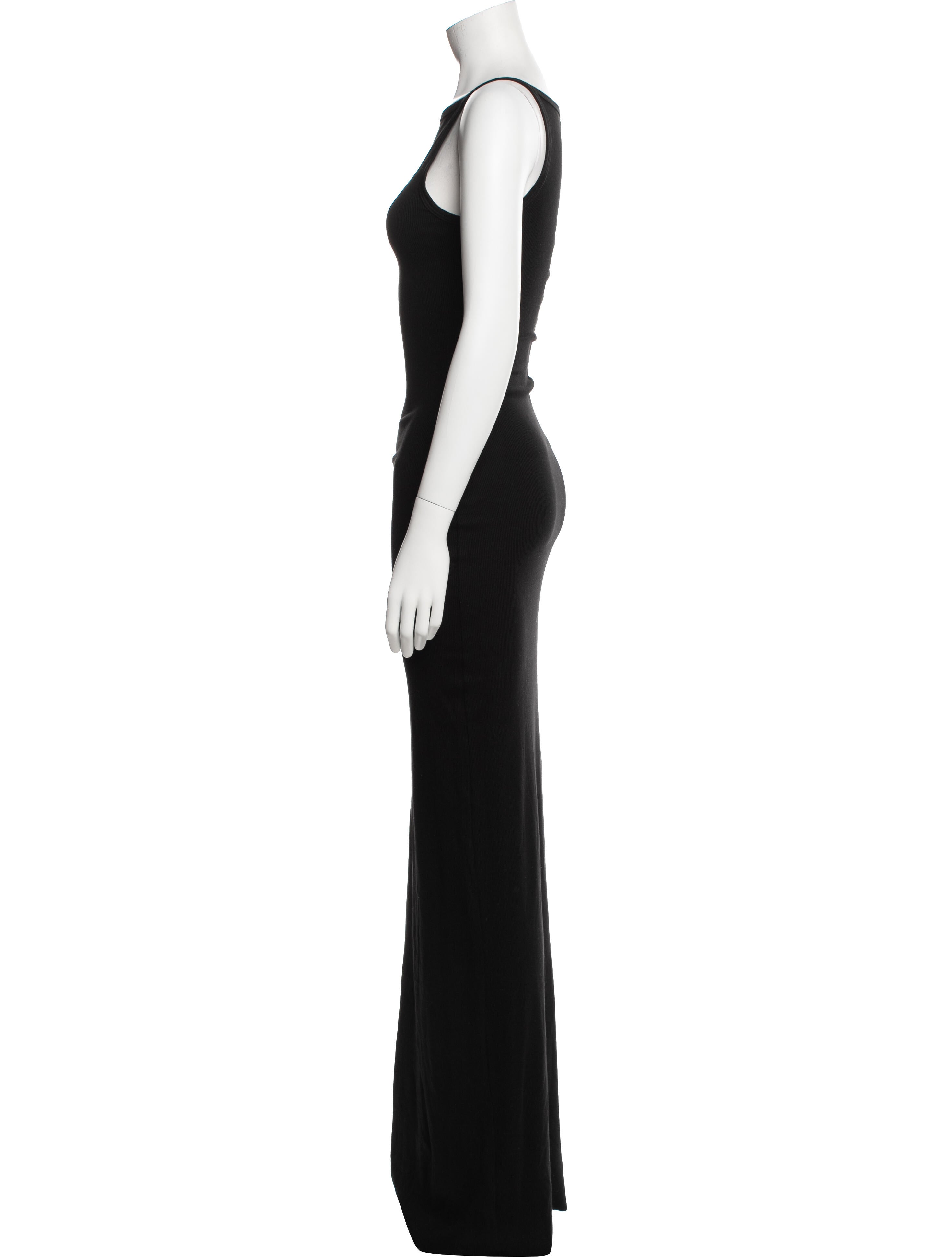 Éterne Bateau Neckline Long Dress