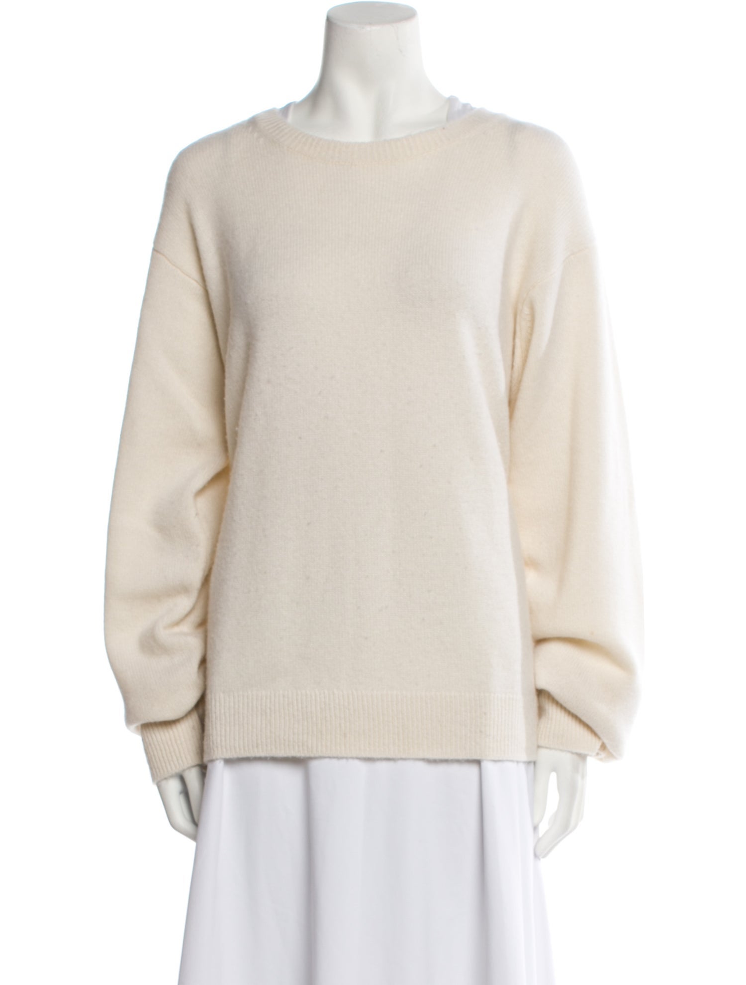 Éterne Cashmere Crew Neck Sweater