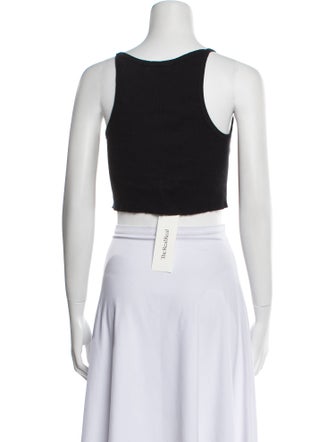 Éterne V-Neck Sleeveless Crop Top