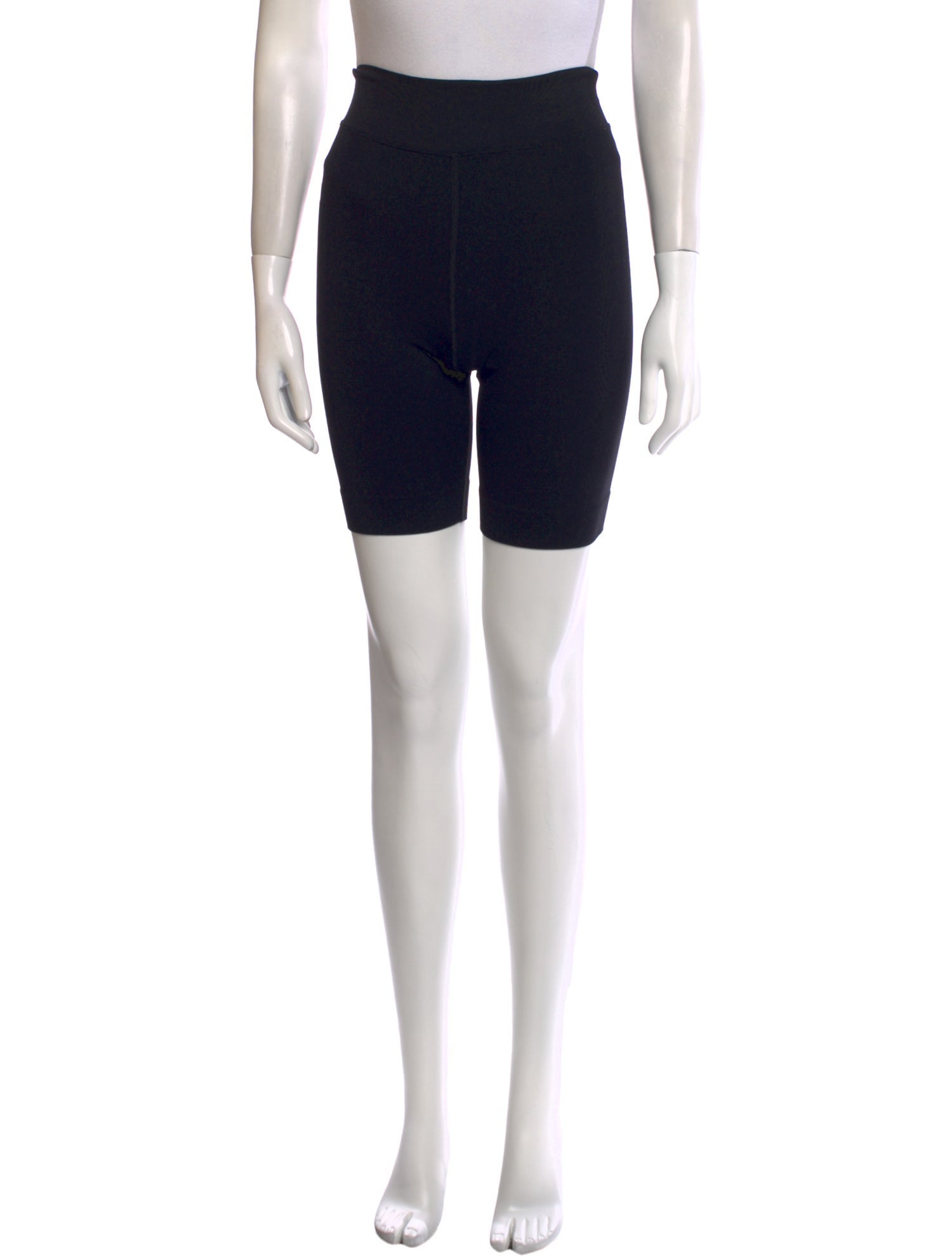 Éterne Knee-Length Shorts