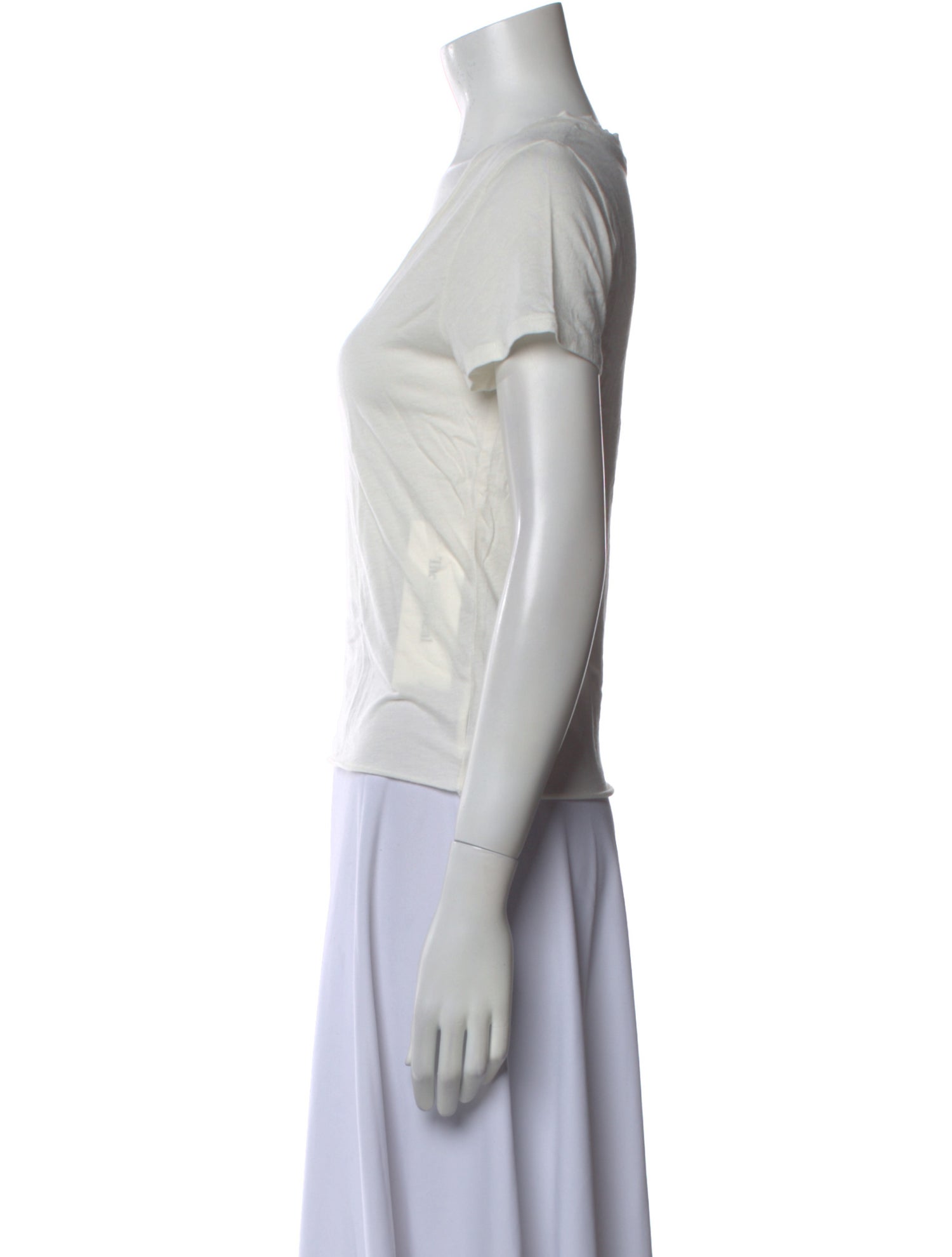 Éterne V-Neck Short Sleeve T-Shirt