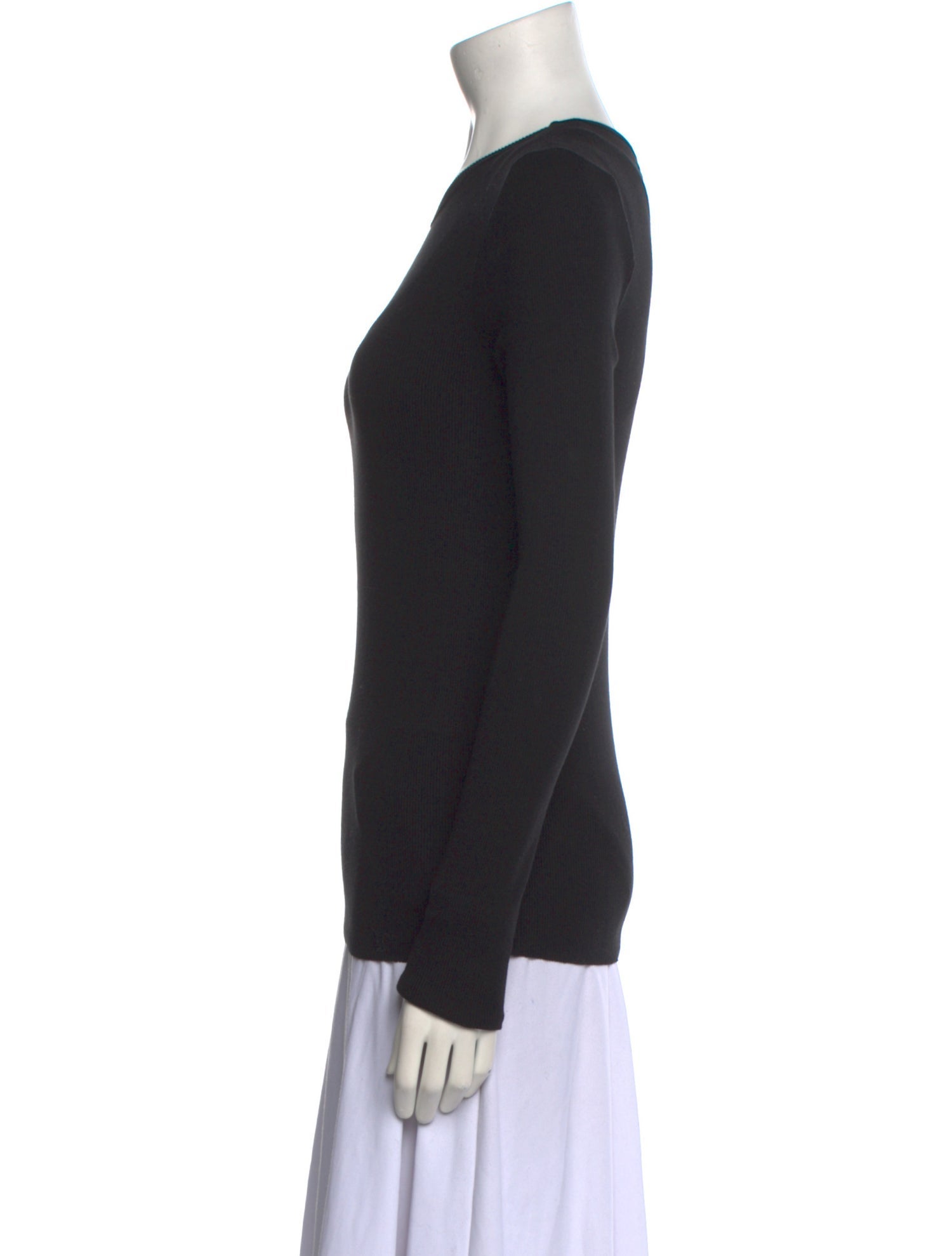 Éterne Crew Neck Sweater