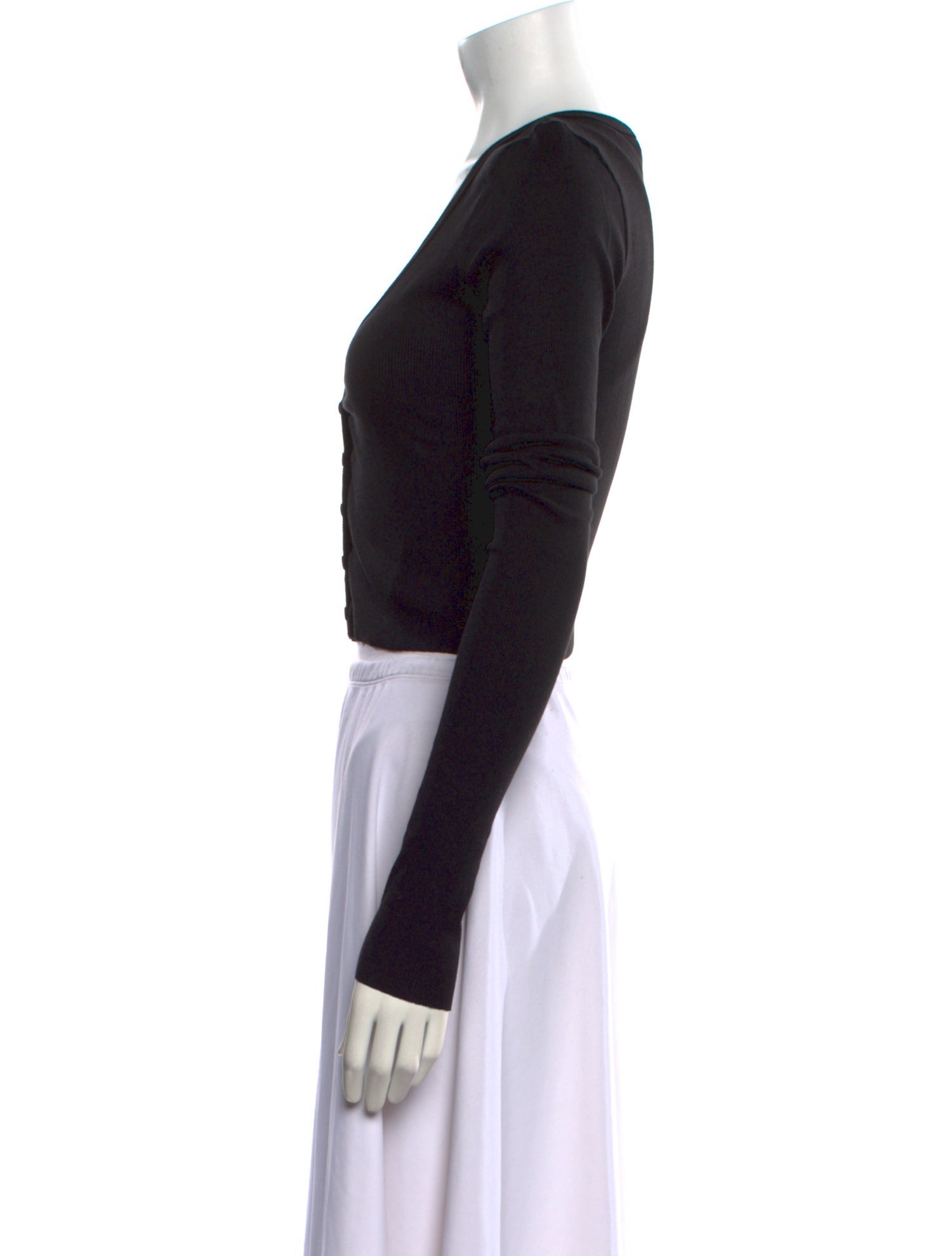 Éterne V-Neck Sweater w/ Tags