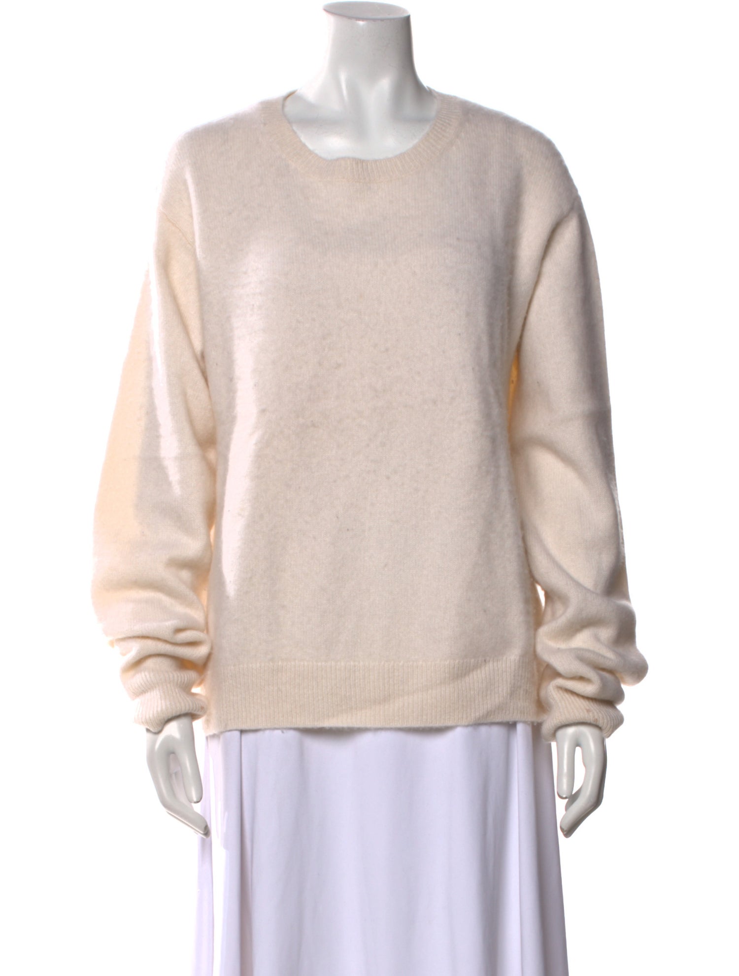Éterne Cashmere Scoop Neck Sweater