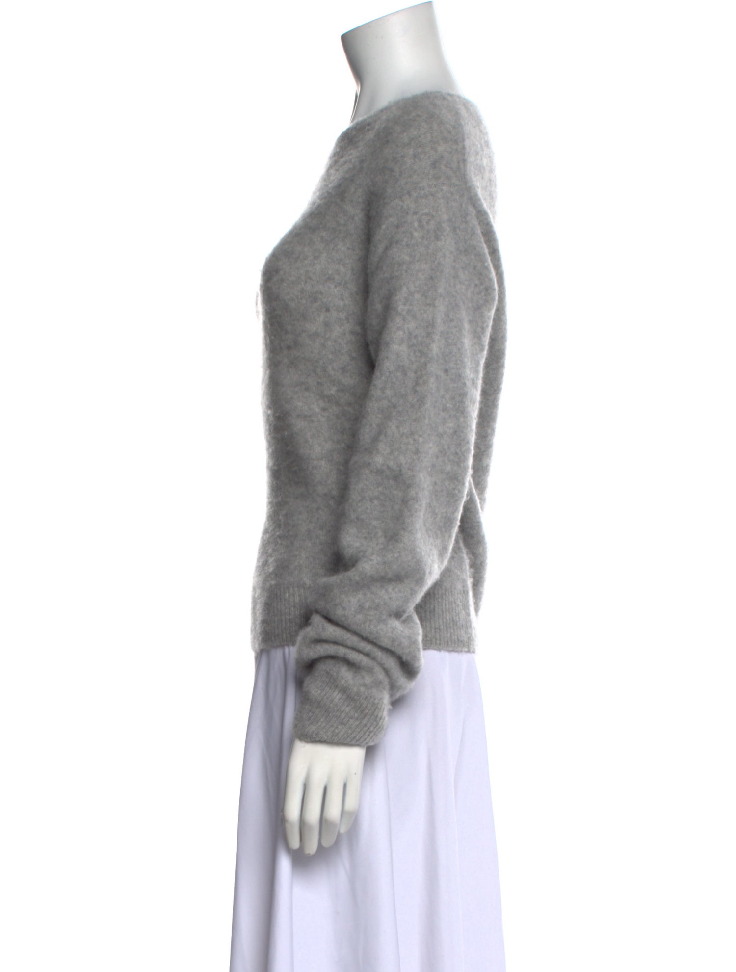 Éterne Cashmere Scoop Neck Sweater