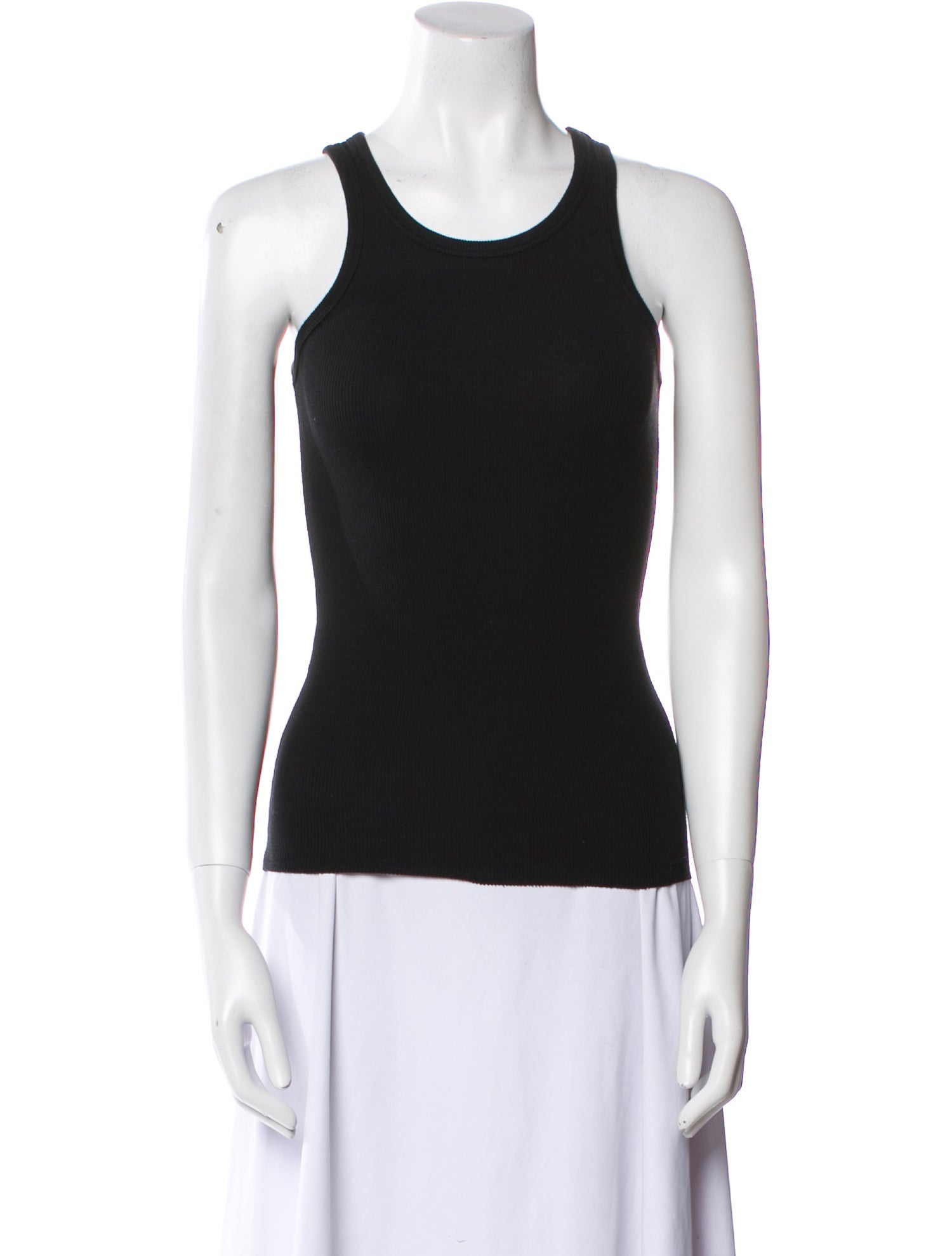Éterne Scoop Neck Sleeveless Top