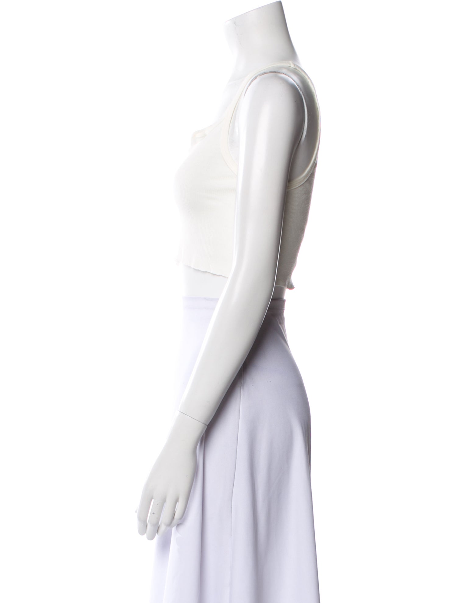 Éterne V-Neck Sleeveless Crop Top