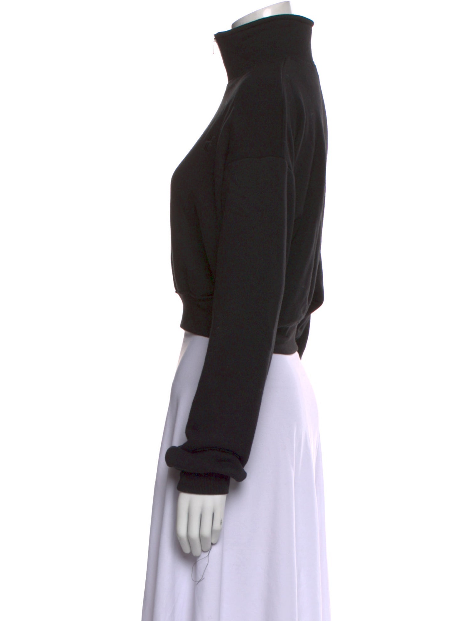 Éterne Mock Neck Long Sleeve Sweatshirt