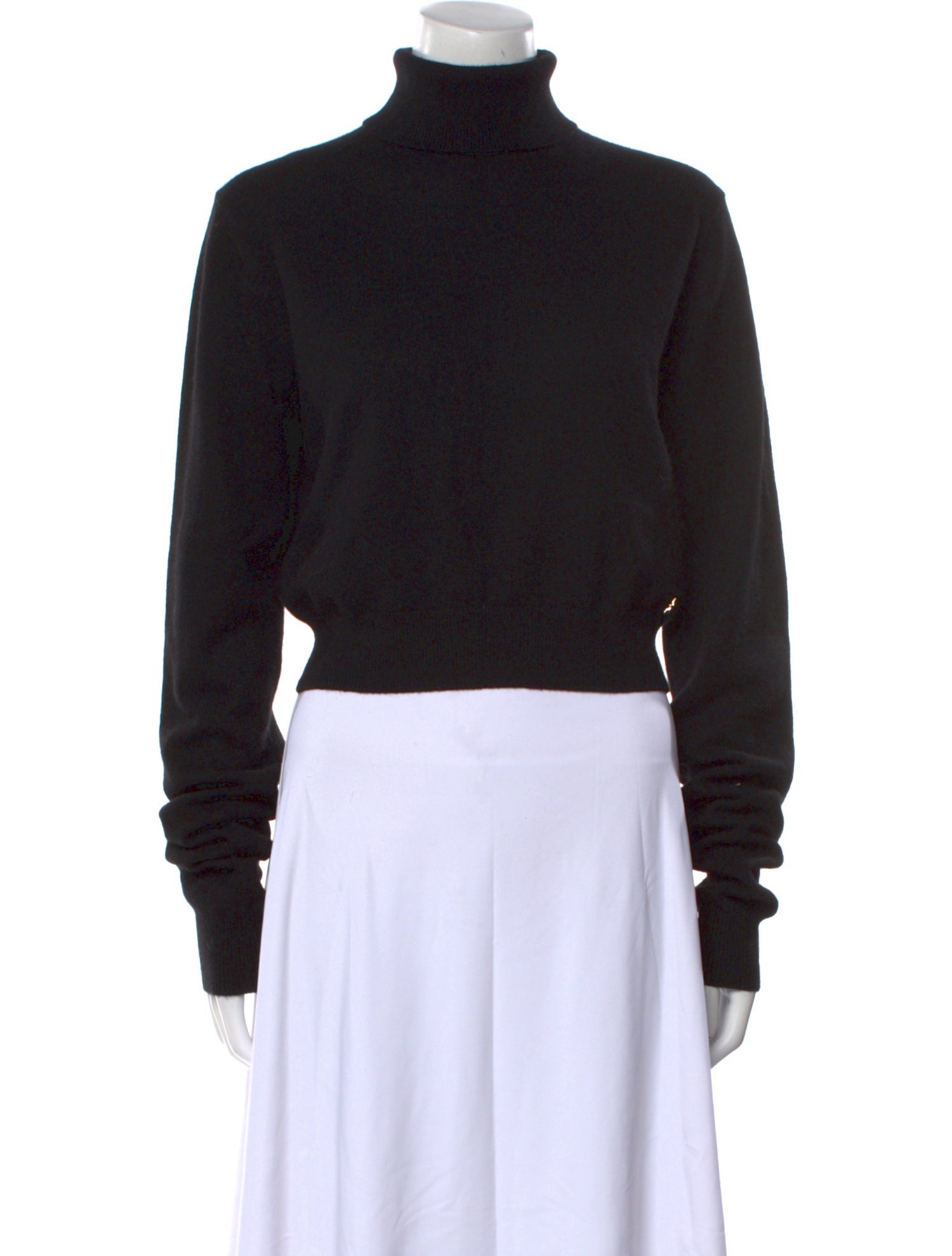 Éterne Cashmere Turtleneck Sweater