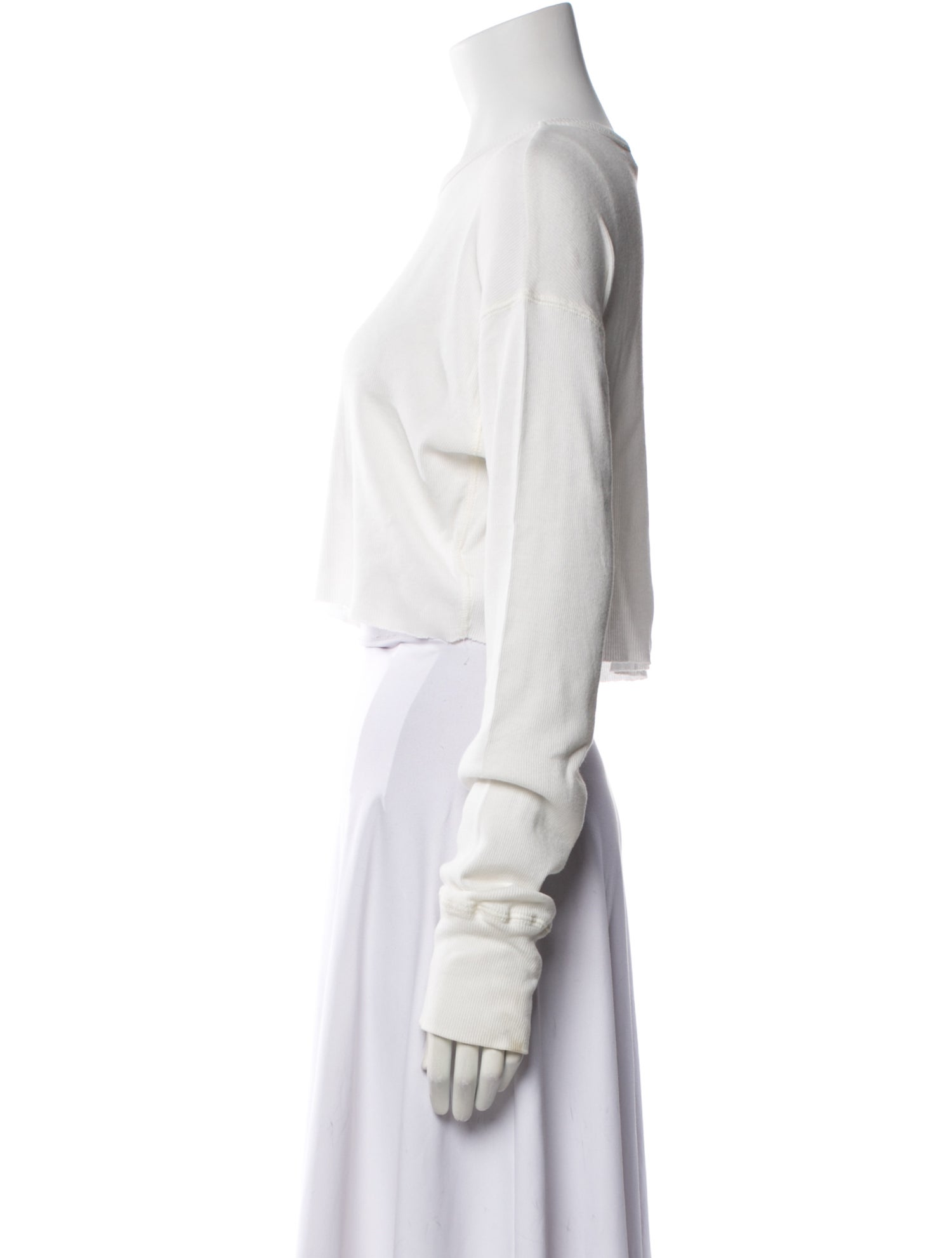 Éterne Bateau Neckline Long Sleeve Crop Top