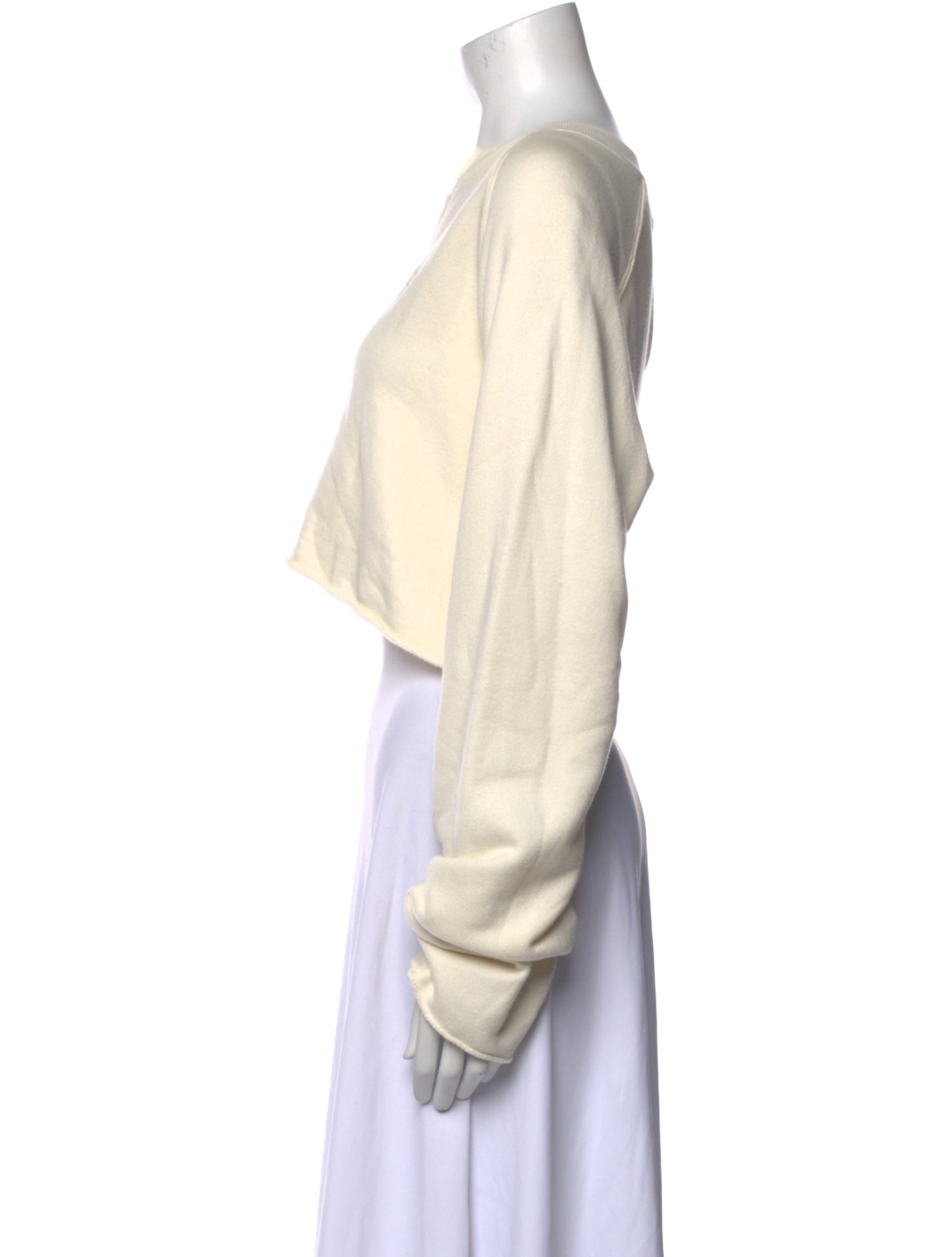 Éterne V-Neck Long Sleeve Crop Top