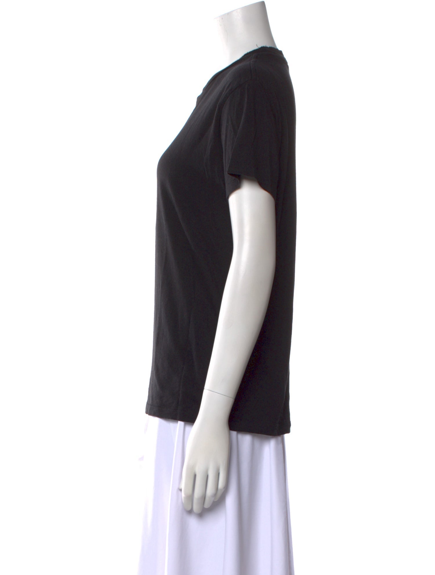 Éterne Crew Neck Short Sleeve T-Shirt
