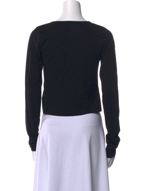 Éterne Scoop Neck Long Sleeve Crop Top