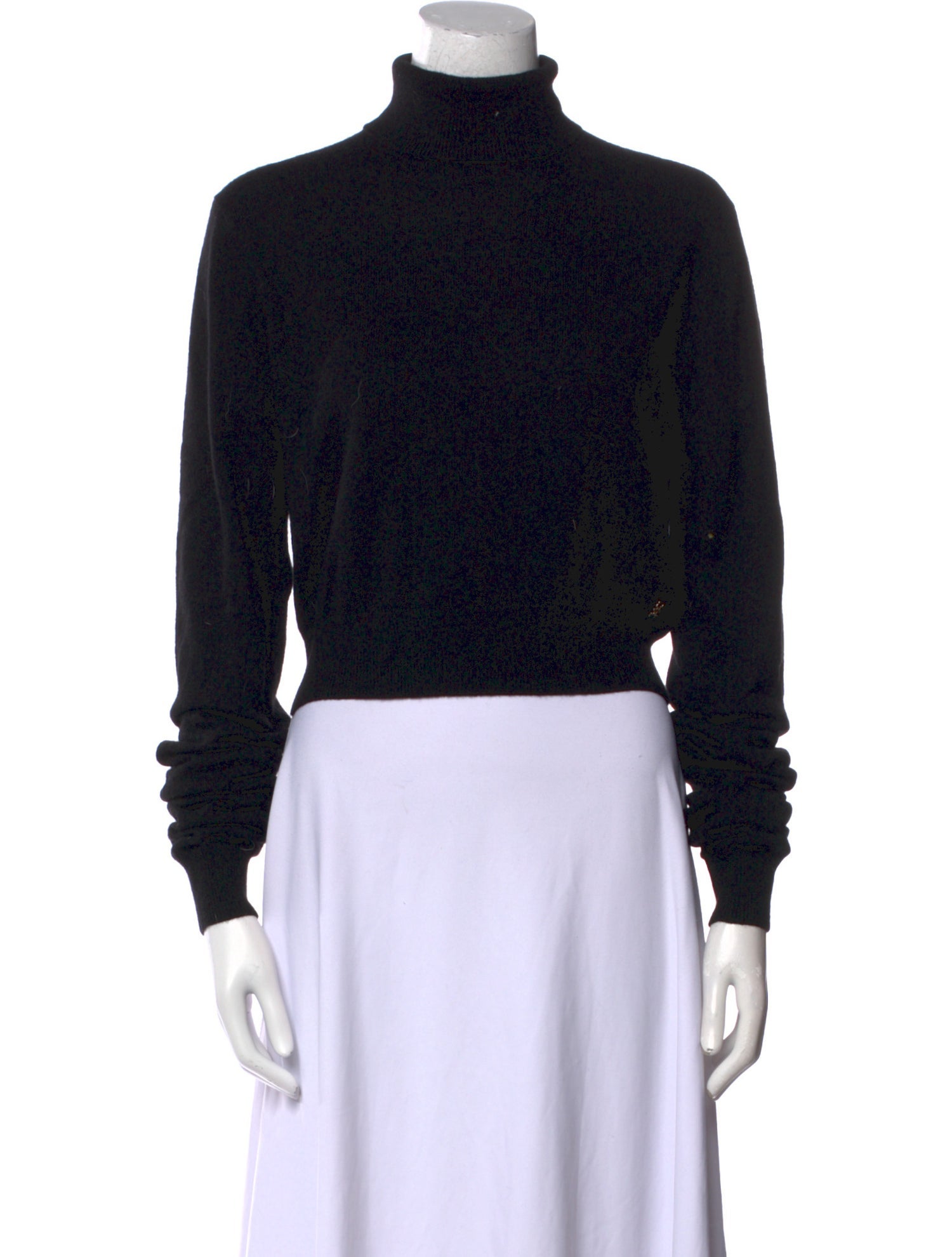 Éterne Cashmere Turtleneck Sweater