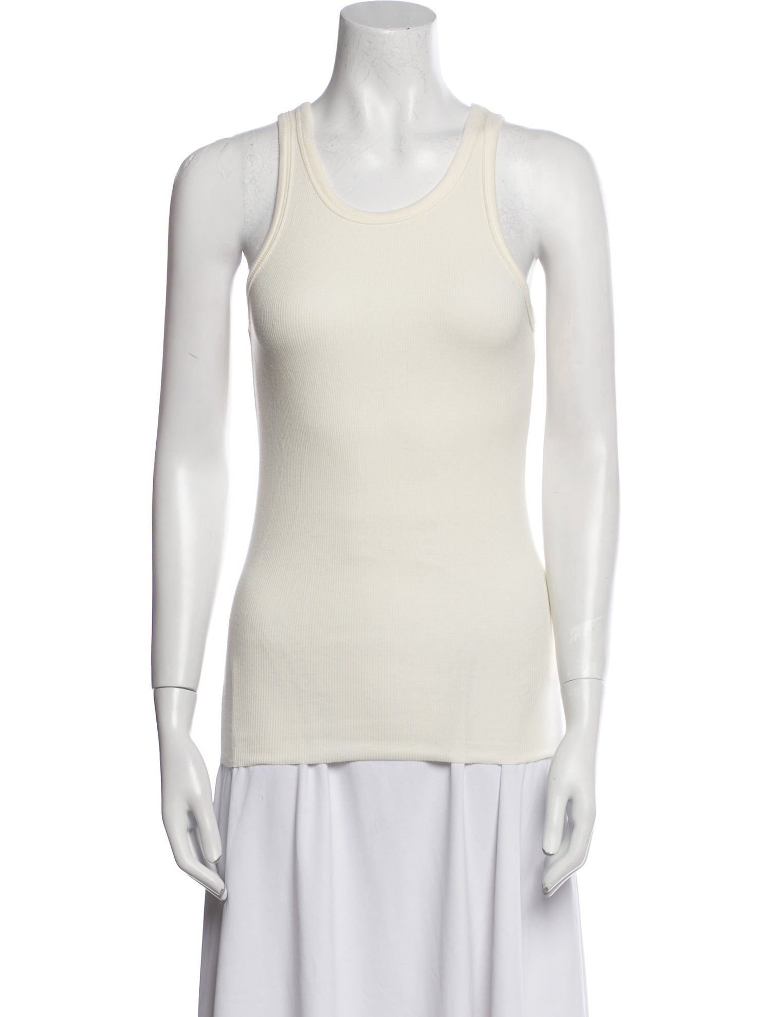 Éterne Scoop Neck Sleeveless Top