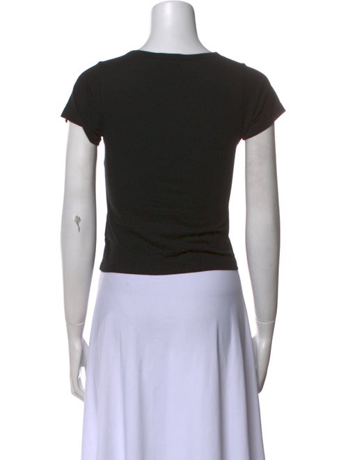 Éterne Scoop Neck Short Sleeve Crop Top